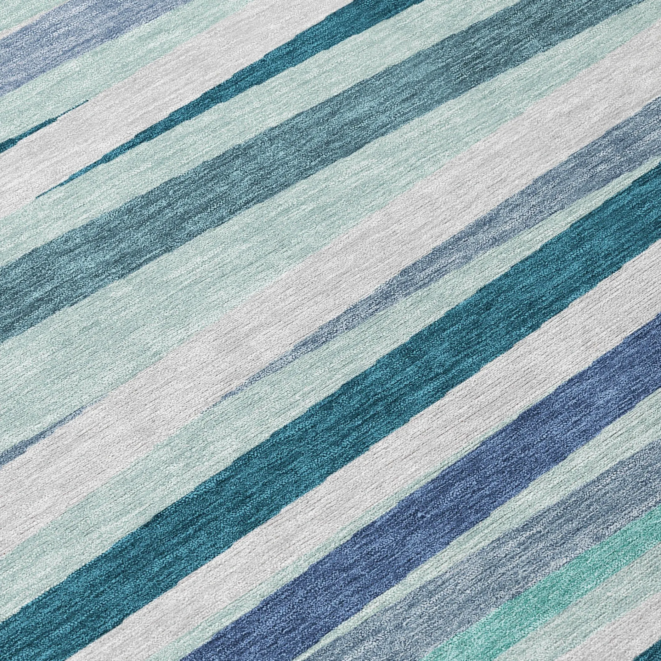 Machine Washable Indoor/ Outdoor Modern Stripes Chantille Rug