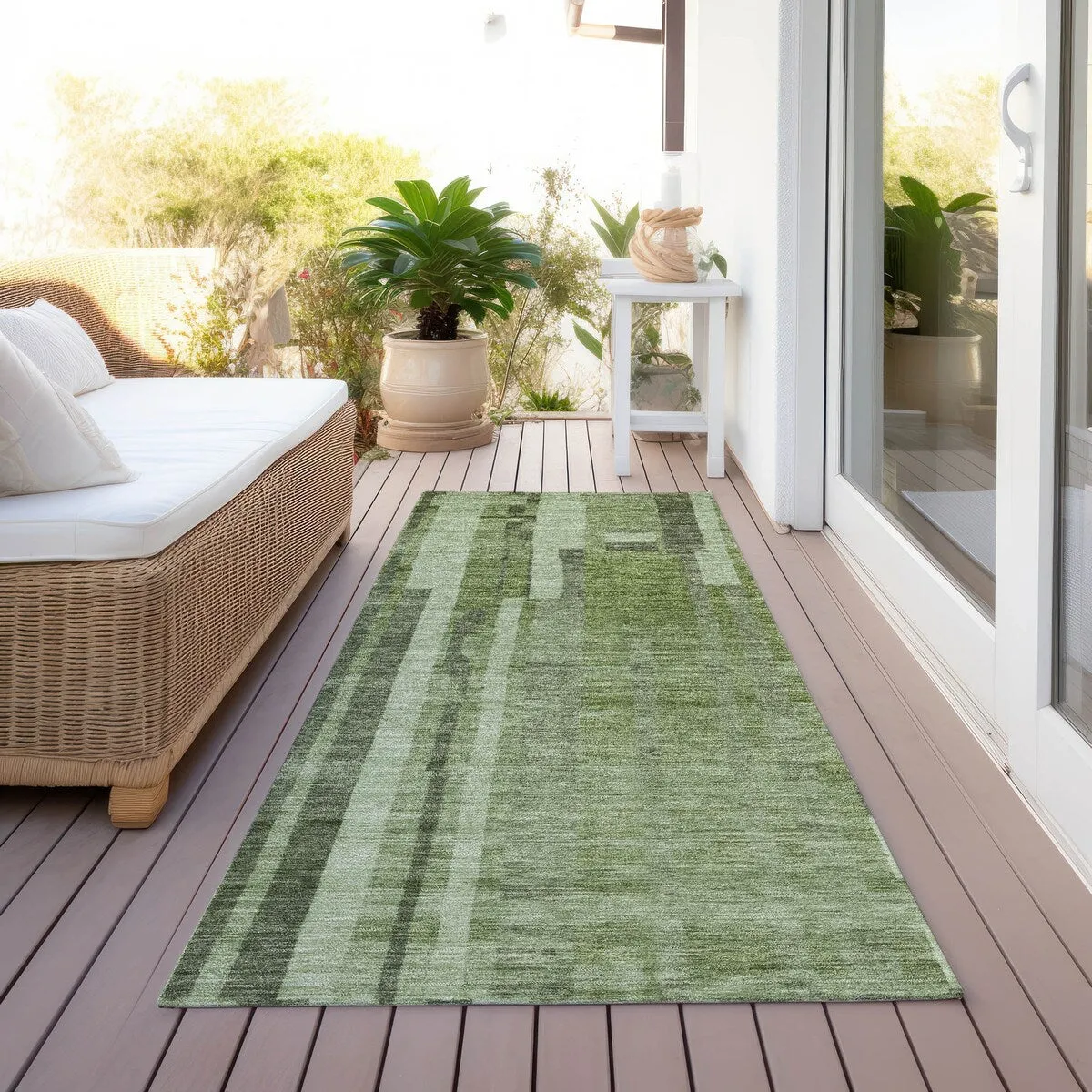 Machine Washable Indoor/ Outdoor Modern Stripes Chantille Rug