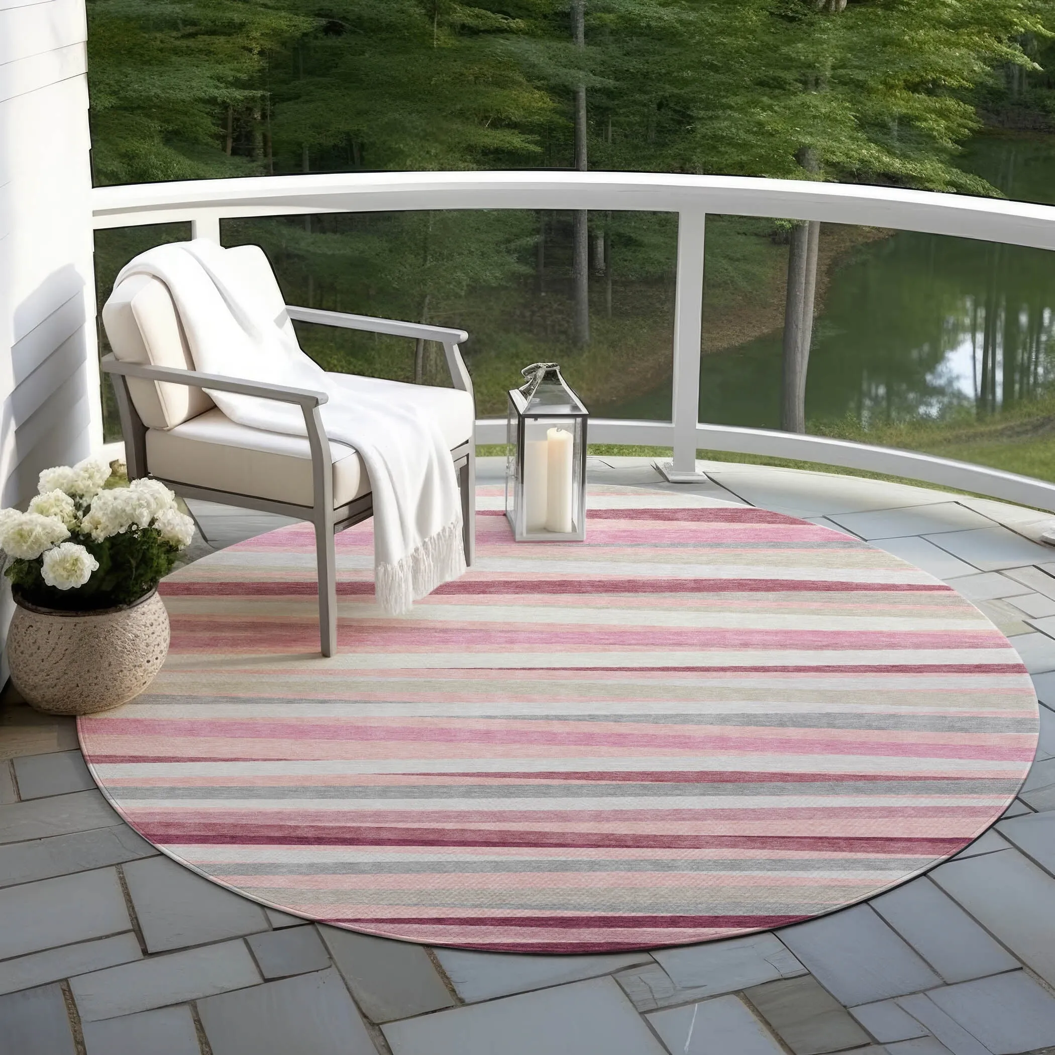 Machine Washable Indoor/ Outdoor Modern Stripes Chantille Rug