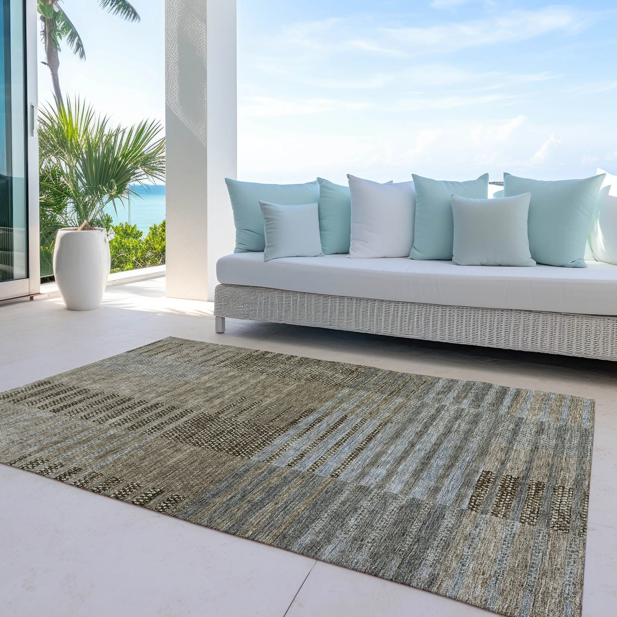 Machine Washable Indoor/ Outdoor Modern Stripes Chantille Rug