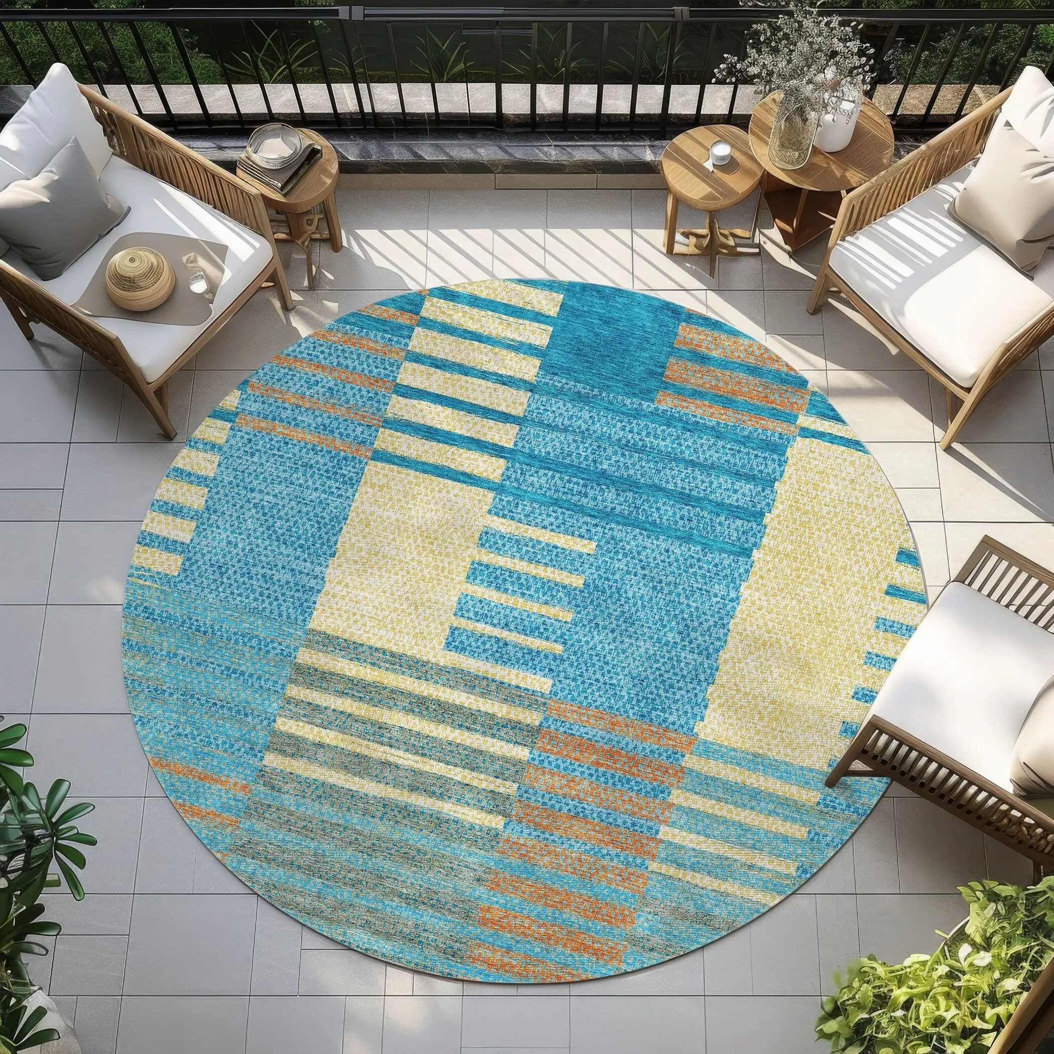 Machine Washable Indoor/ Outdoor Modern Stripes Chantille Rug