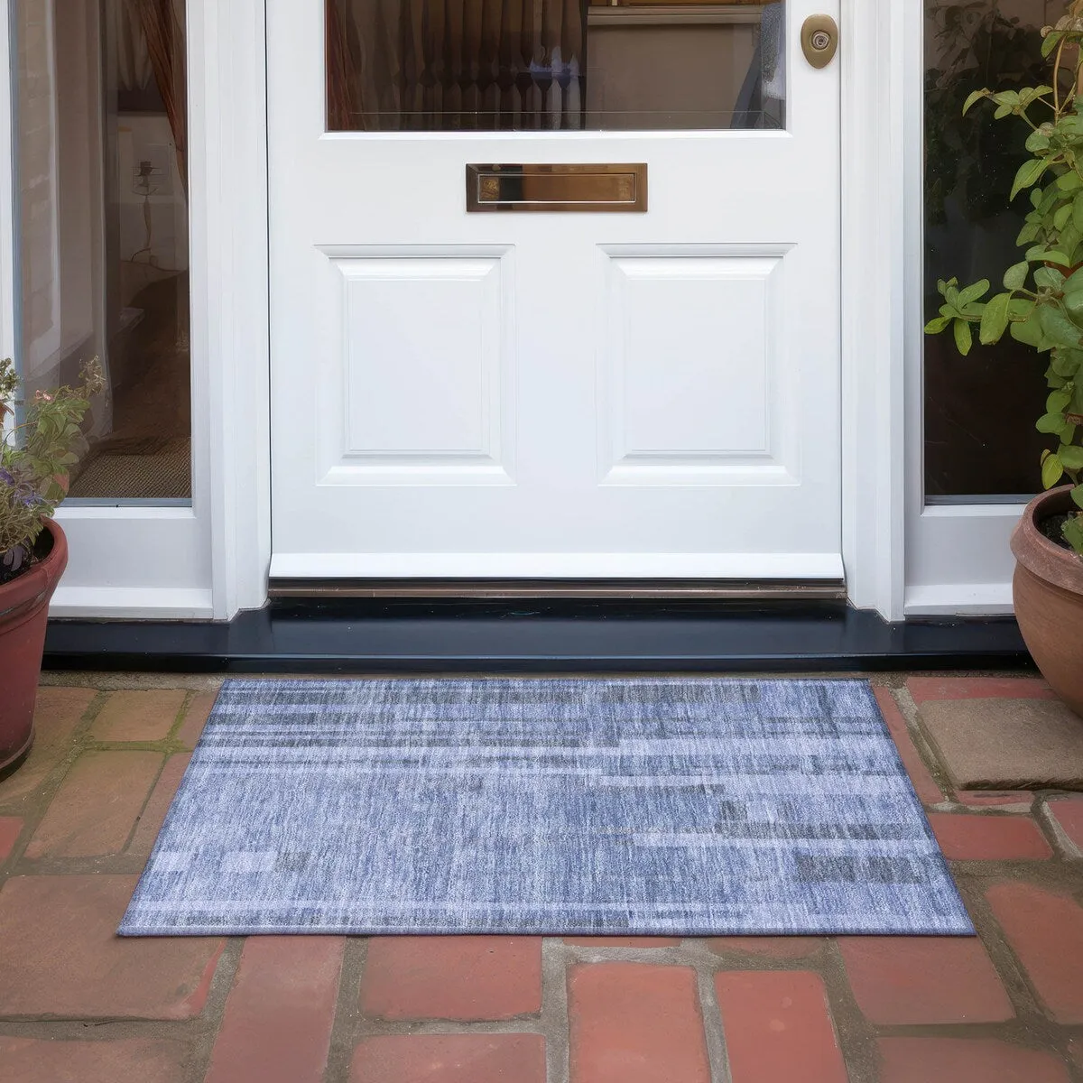 Machine Washable Indoor/ Outdoor Modern Stripes Chantille Rug