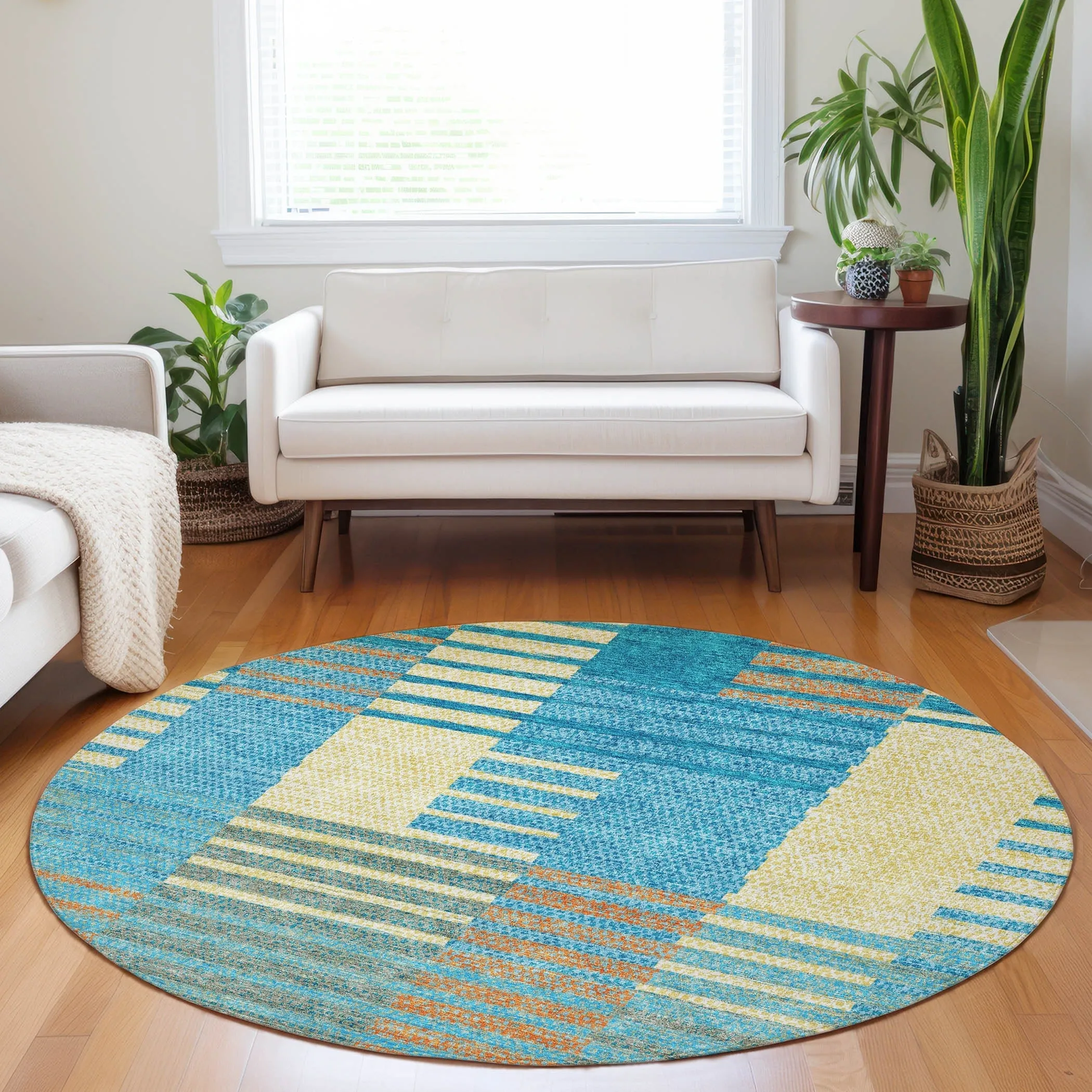Machine Washable Indoor/ Outdoor Modern Stripes Chantille Rug
