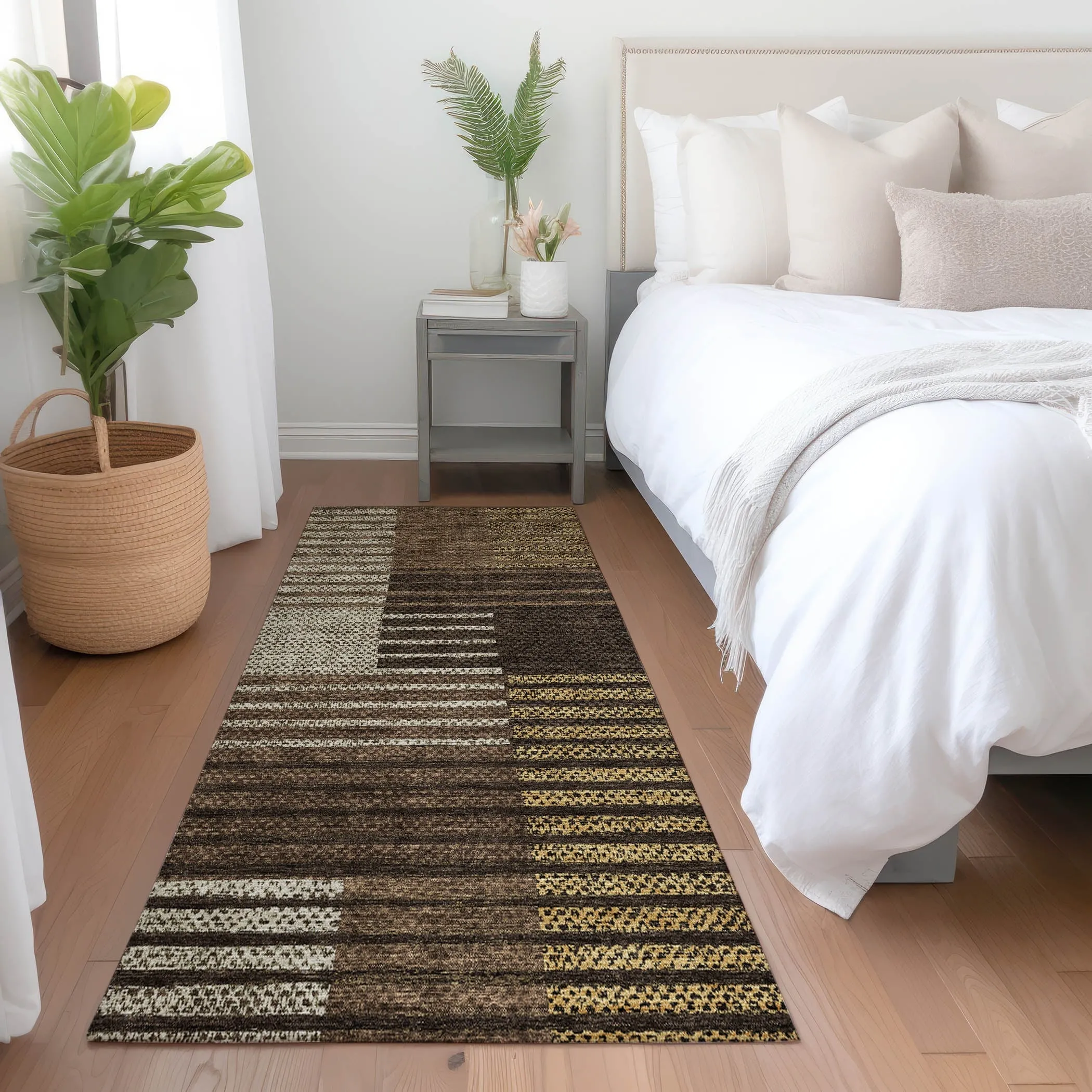 Machine Washable Indoor/ Outdoor Modern Stripes Chantille Rug