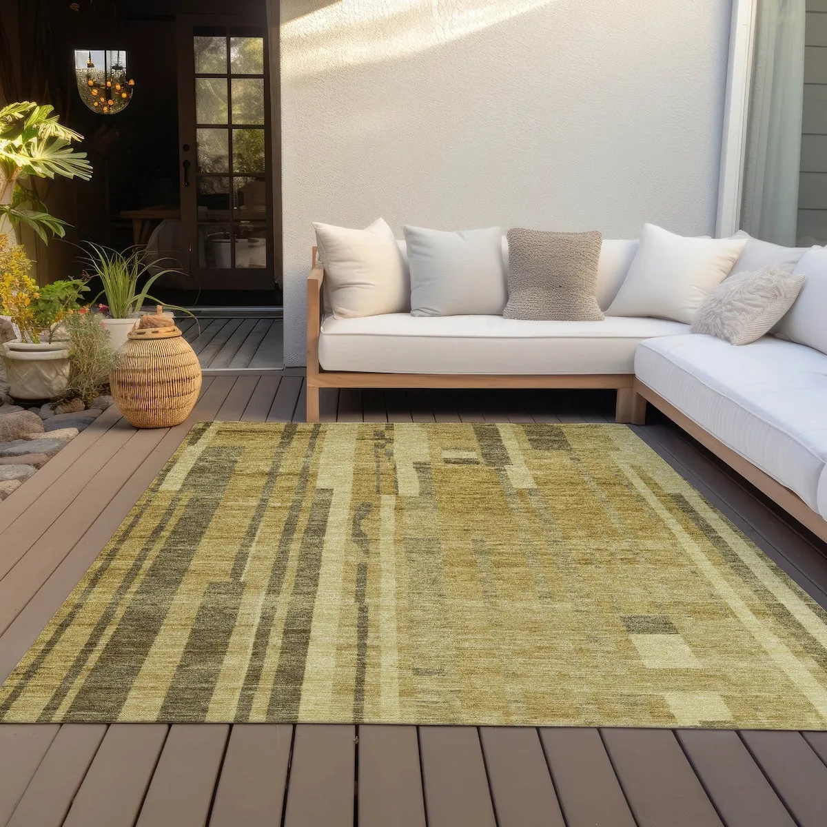 Machine Washable Indoor/ Outdoor Modern Stripes Chantille Rug