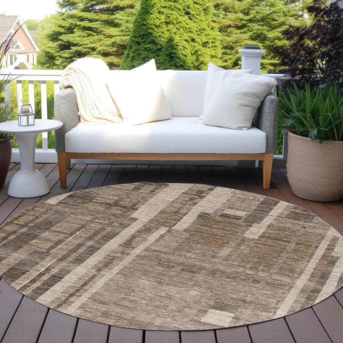 Machine Washable Indoor/ Outdoor Modern Stripes Chantille Rug