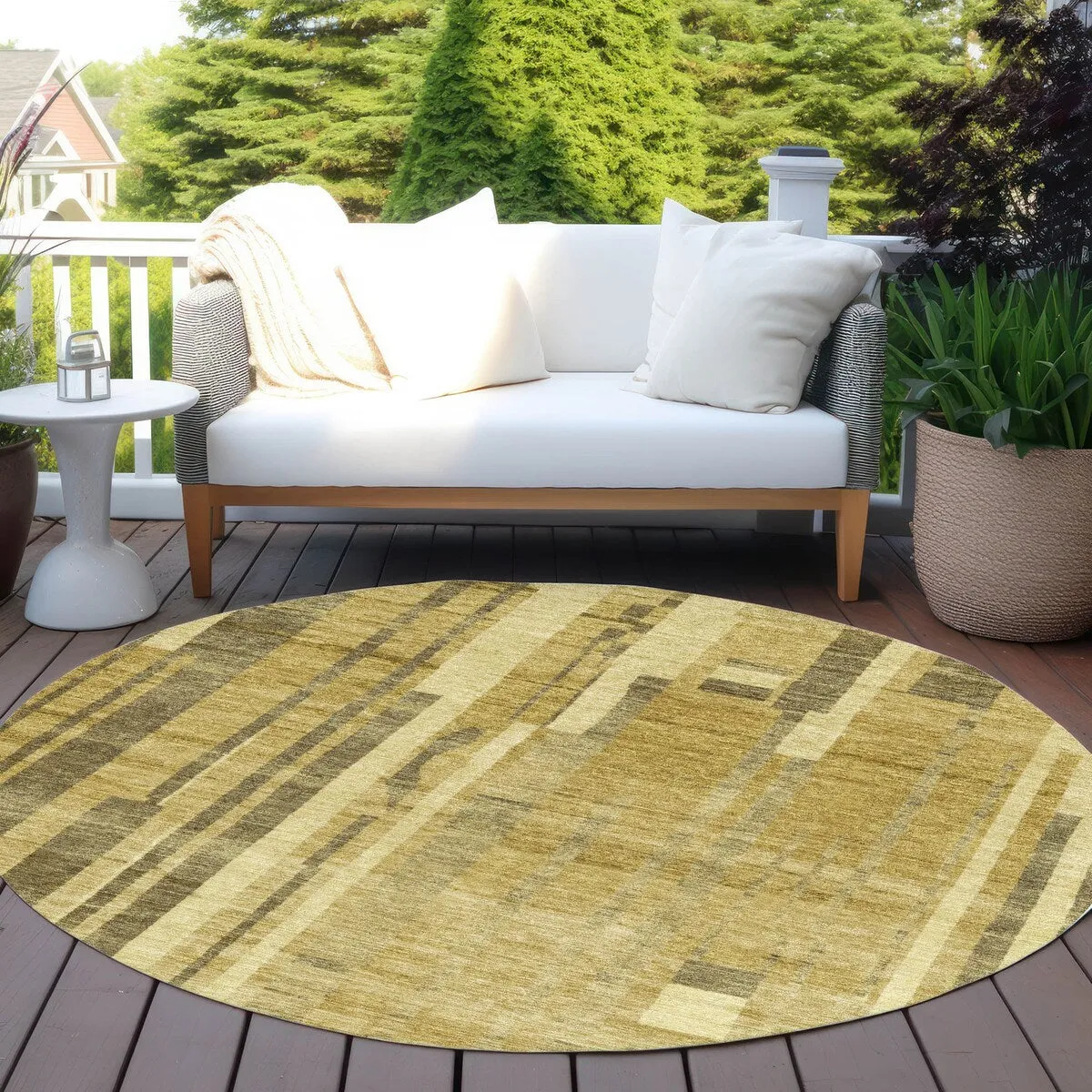 Machine Washable Indoor/ Outdoor Modern Stripes Chantille Rug