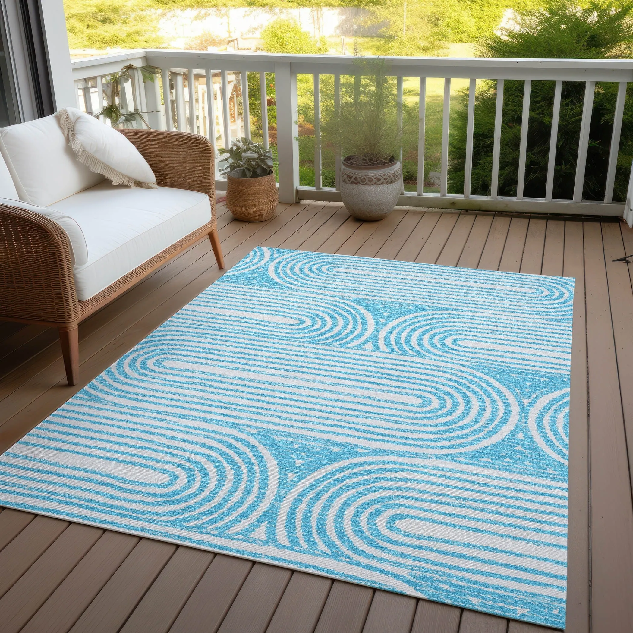 Machine Washable Indoor/ Outdoor Modern Vibes Chantille Rug
