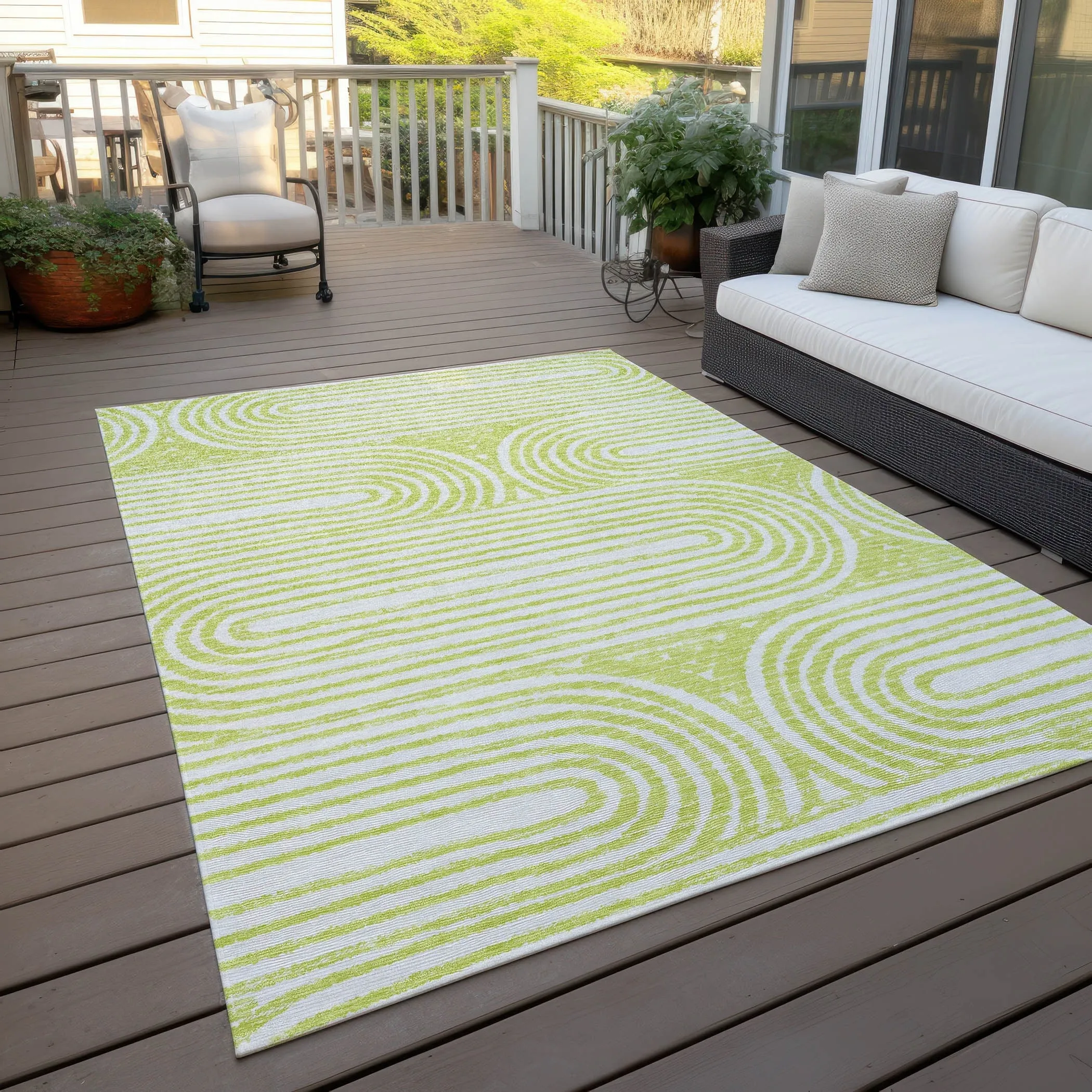 Machine Washable Indoor/ Outdoor Modern Vibes Chantille Rug