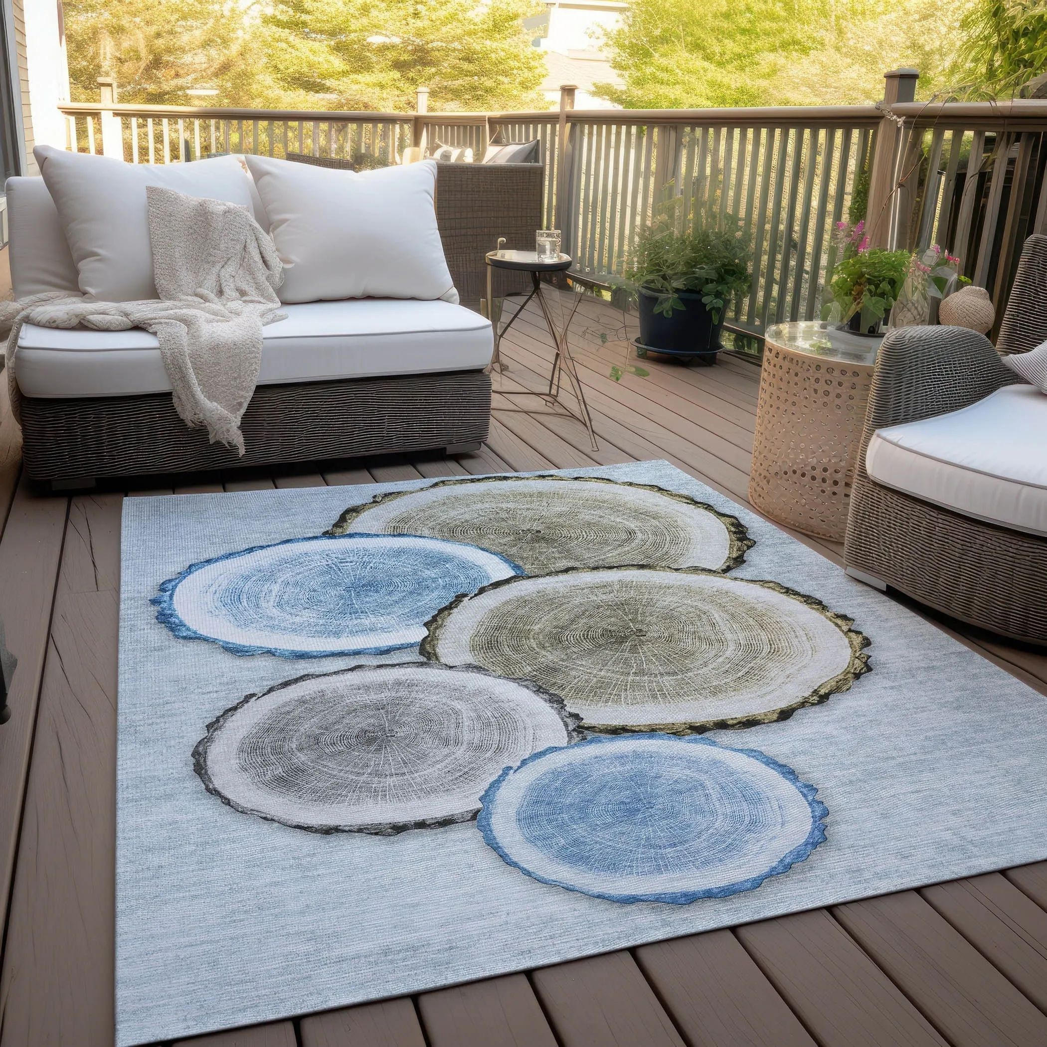 Machine Washable Indoor/ Outdoor Modern Wood Chantille Rug