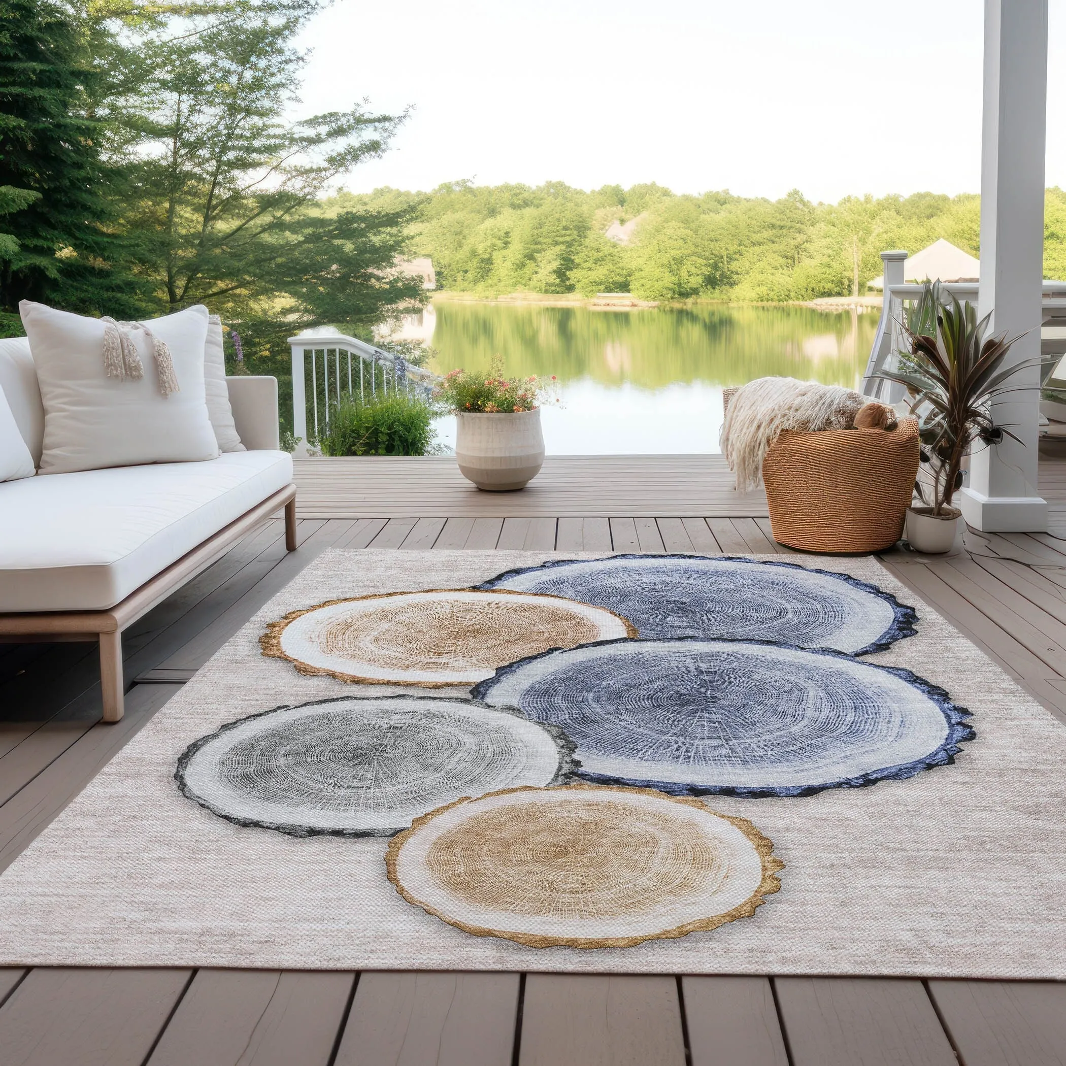 Machine Washable Indoor/ Outdoor Modern Wood Chantille Rug