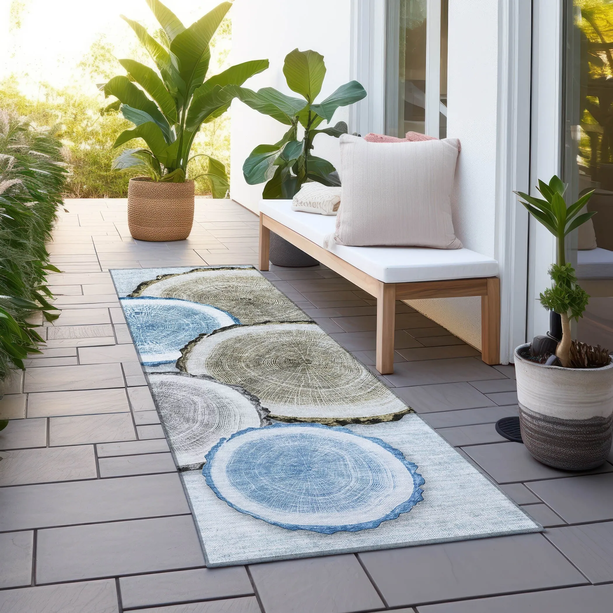 Machine Washable Indoor/ Outdoor Modern Wood Chantille Rug