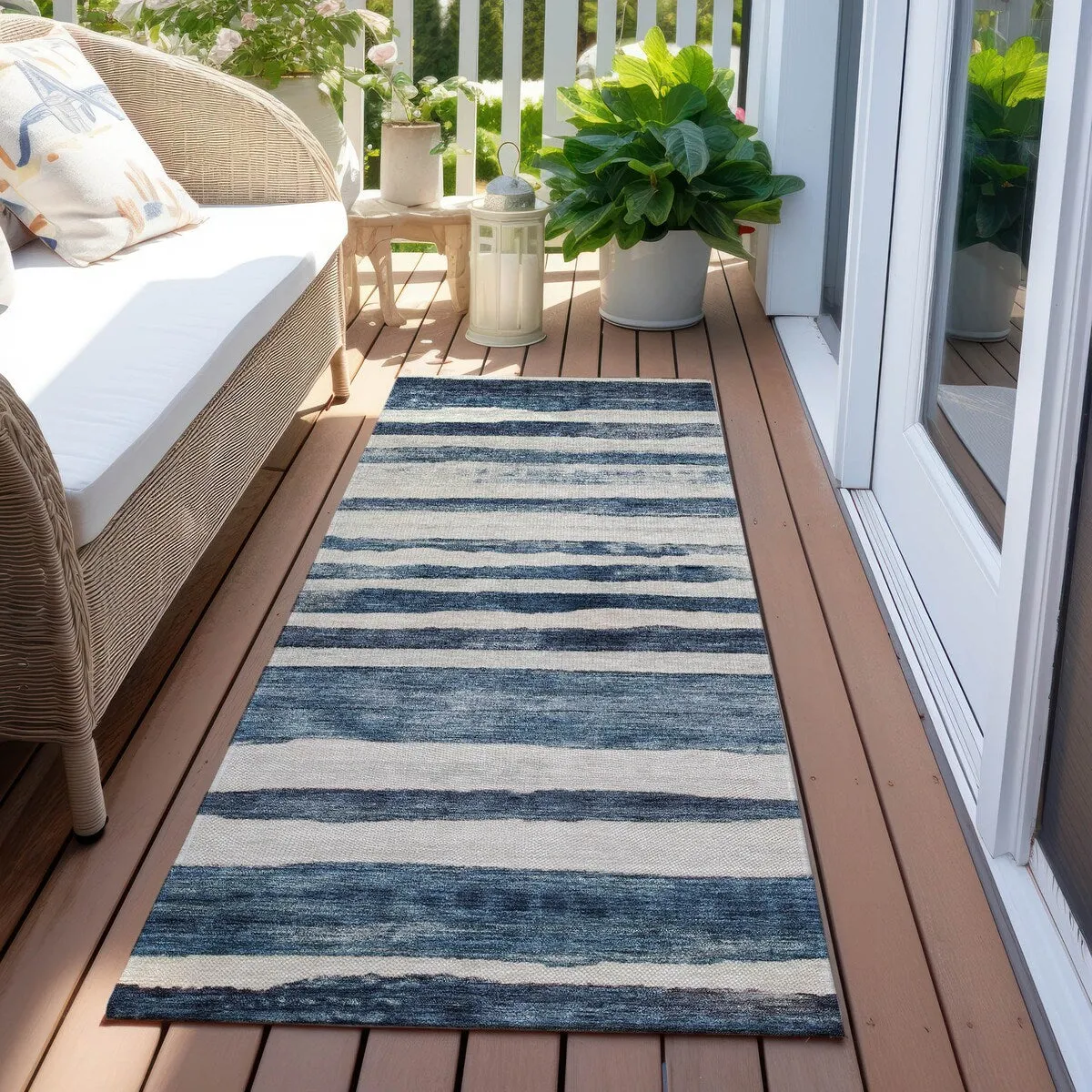 Machine Washable Indoor/ Outdoor Moroccan Stripe Chantille Rug