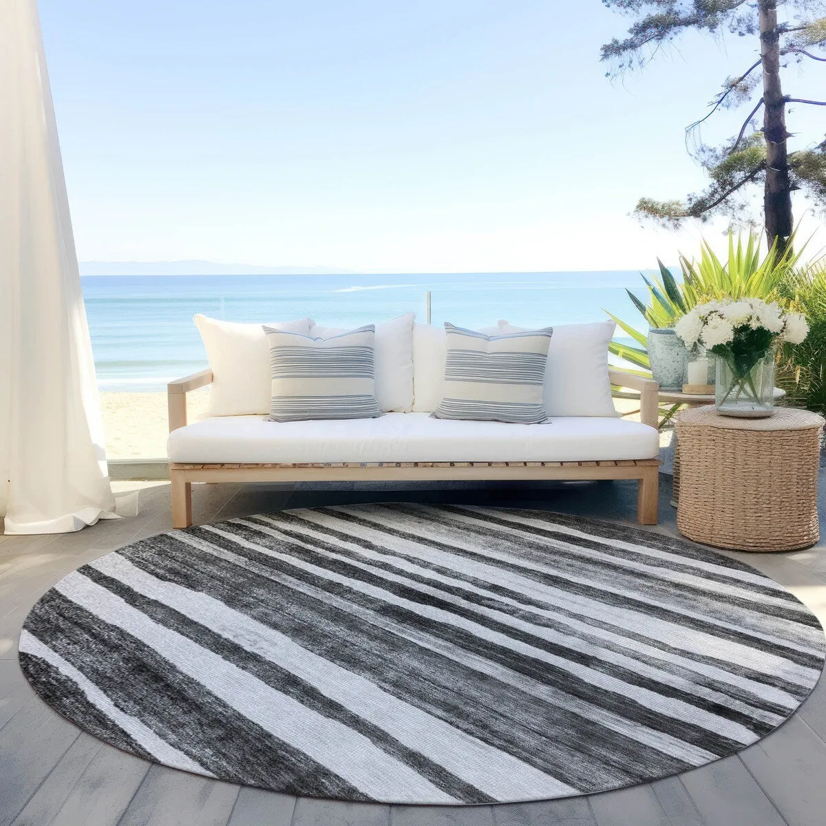 Machine Washable Indoor/ Outdoor Moroccan Stripe Chantille Rug