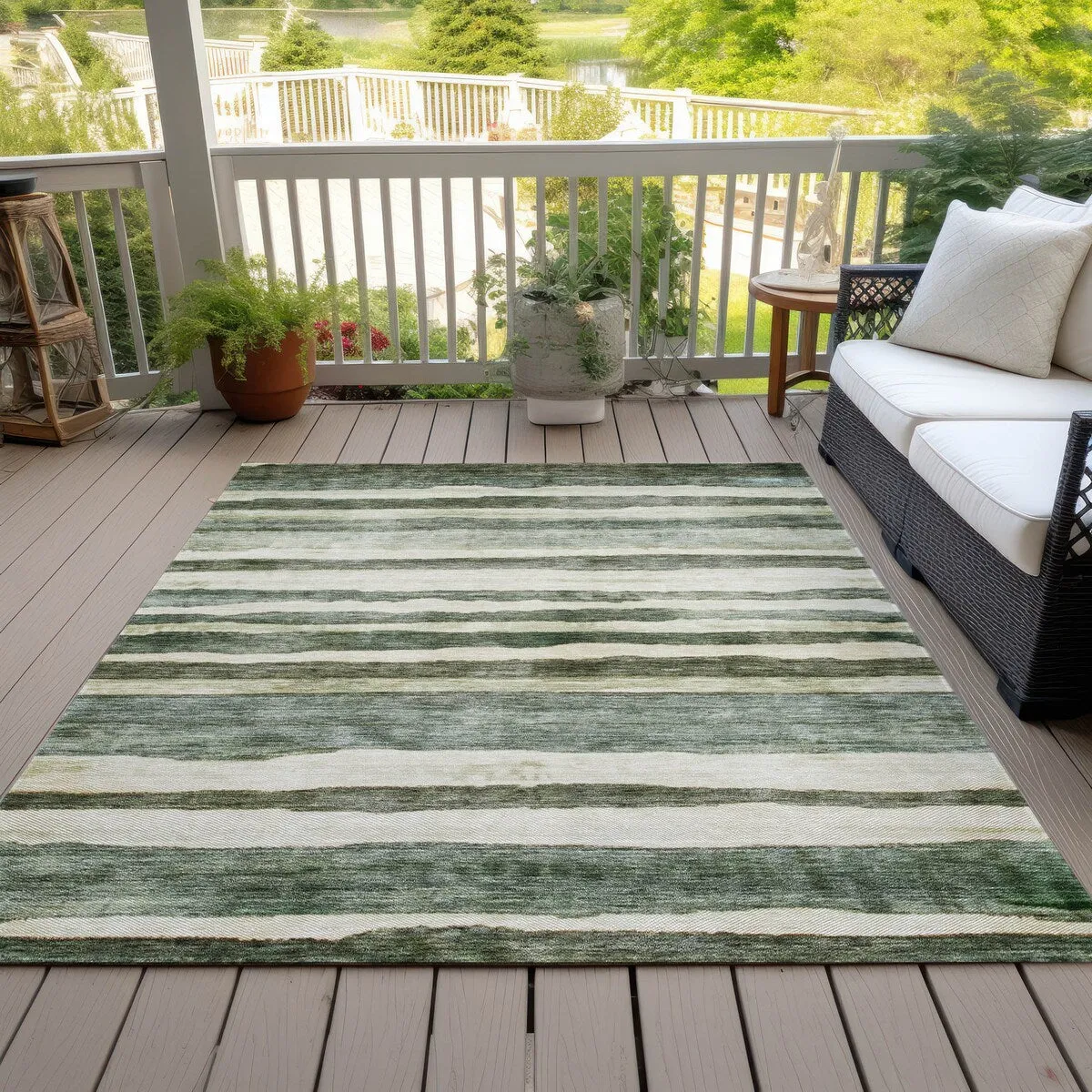 Machine Washable Indoor/ Outdoor Moroccan Stripe Chantille Rug