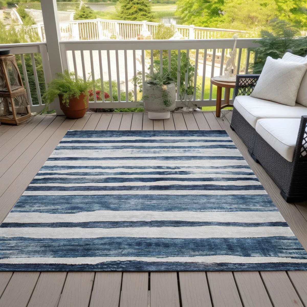 Machine Washable Indoor/ Outdoor Moroccan Stripe Chantille Rug