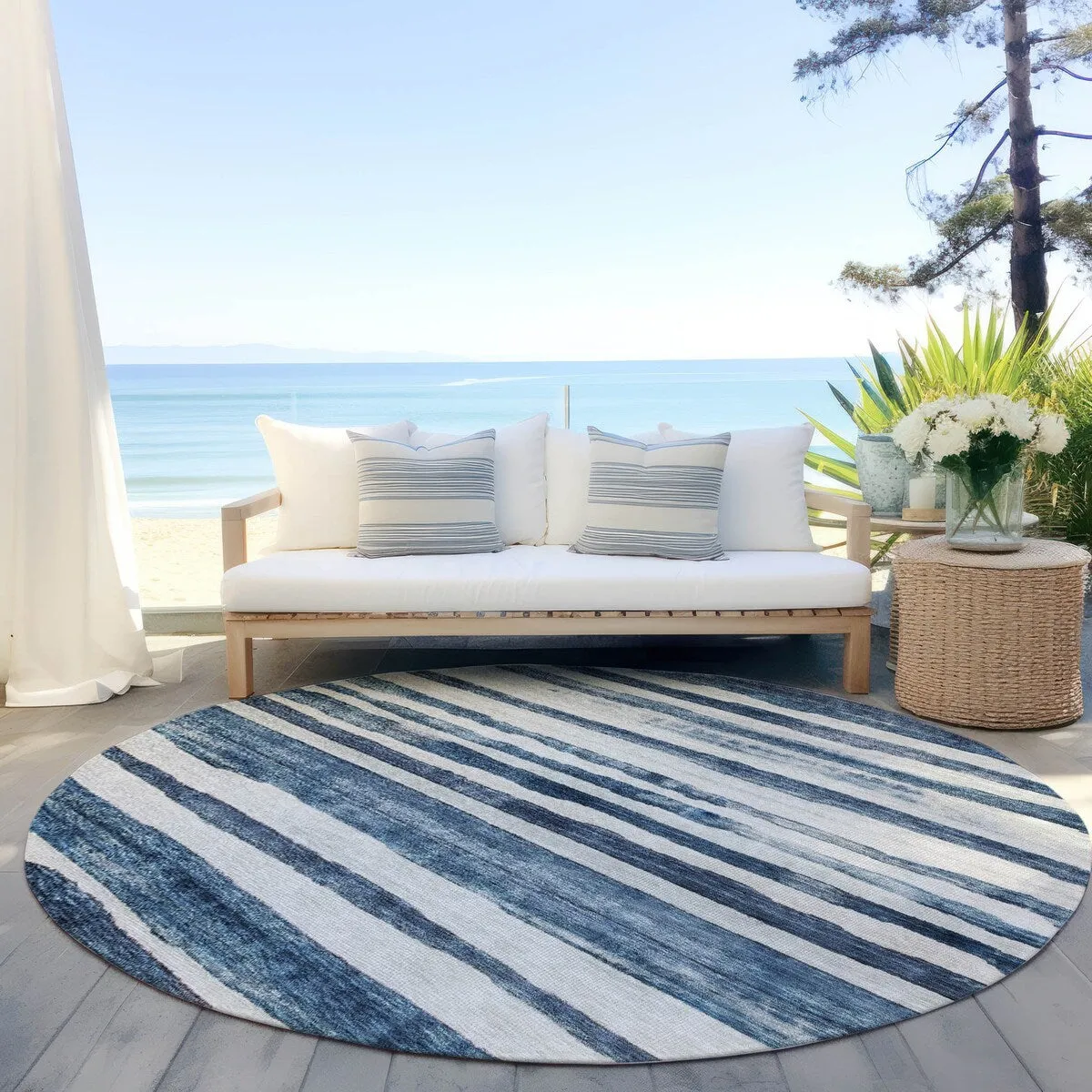 Machine Washable Indoor/ Outdoor Moroccan Stripe Chantille Rug