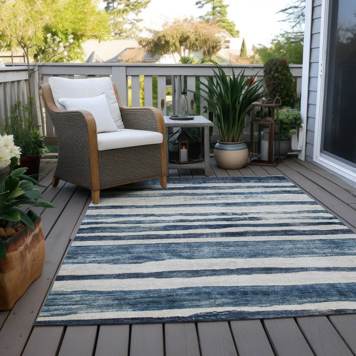 Machine Washable Indoor/ Outdoor Moroccan Stripe Chantille Rug