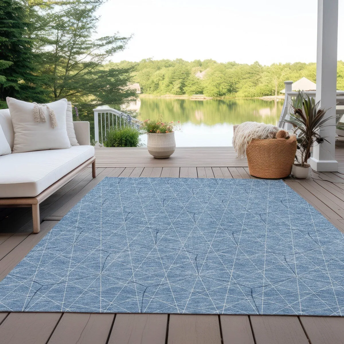 Machine Washable Indoor/ Outdoor Mosaic Geo Chantille Rug