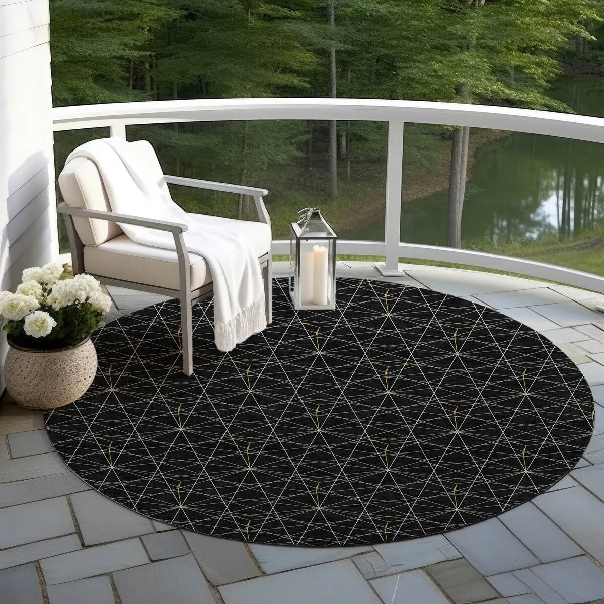 Machine Washable Indoor/ Outdoor Mosaic Geo Chantille Rug