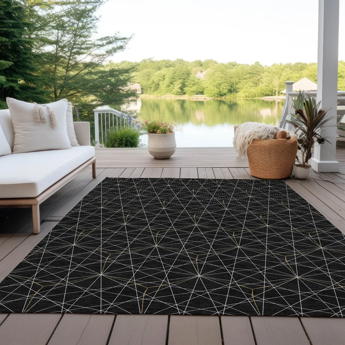 Machine Washable Indoor/ Outdoor Mosaic Geo Chantille Rug