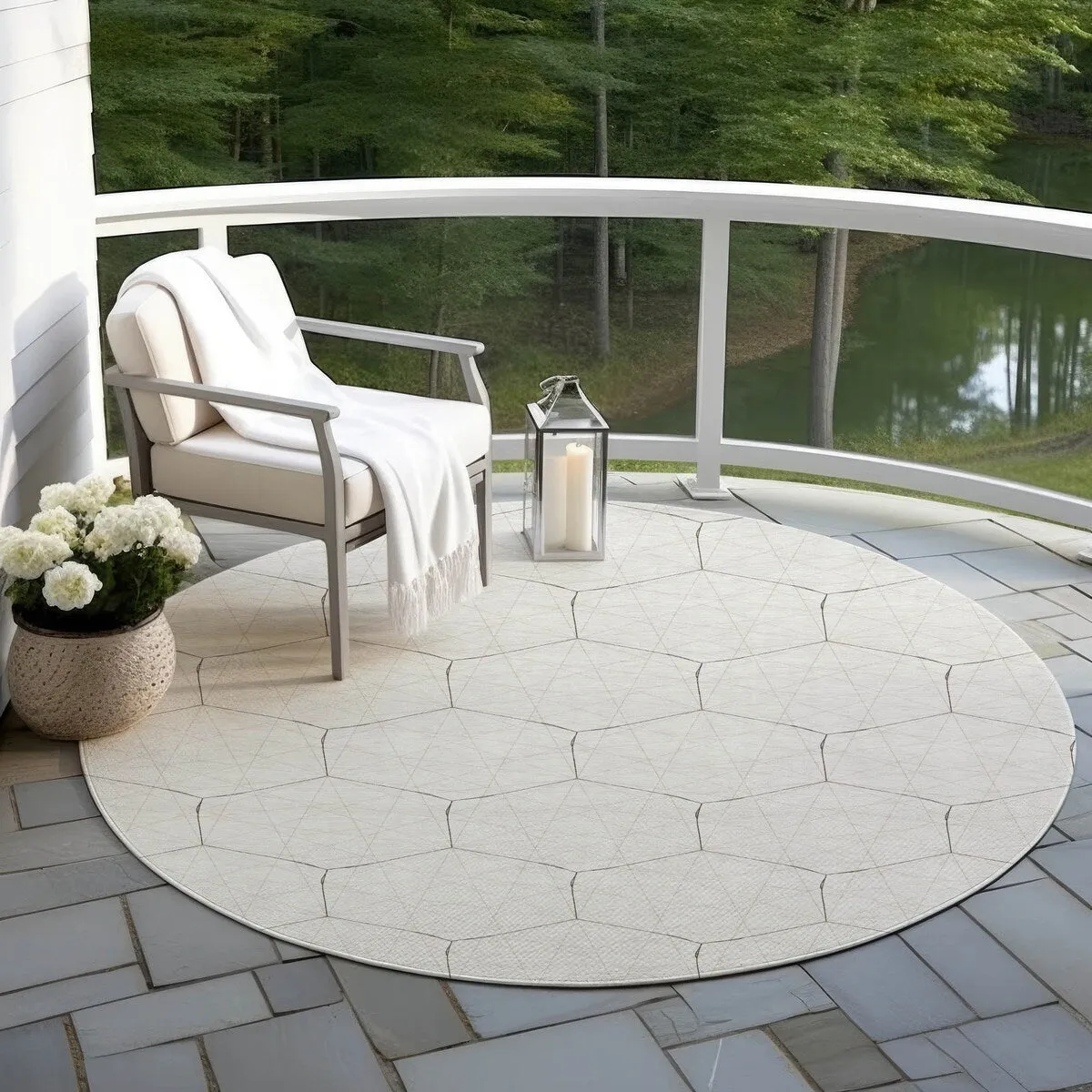 Machine Washable Indoor/ Outdoor Mosaic Geo Chantille Rug