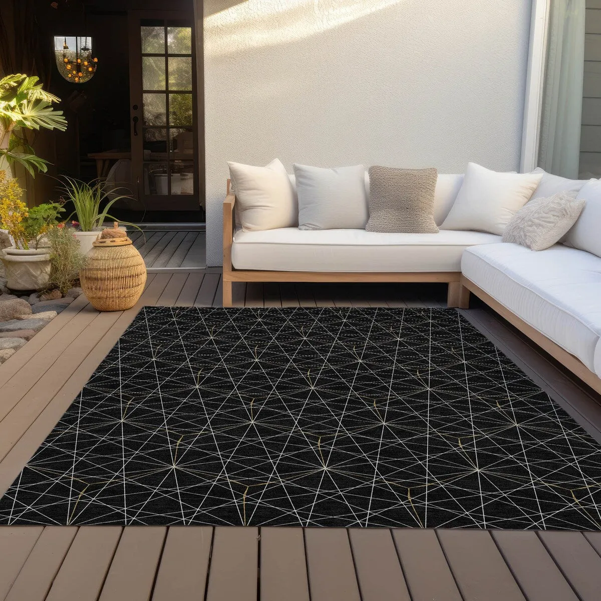 Machine Washable Indoor/ Outdoor Mosaic Geo Chantille Rug