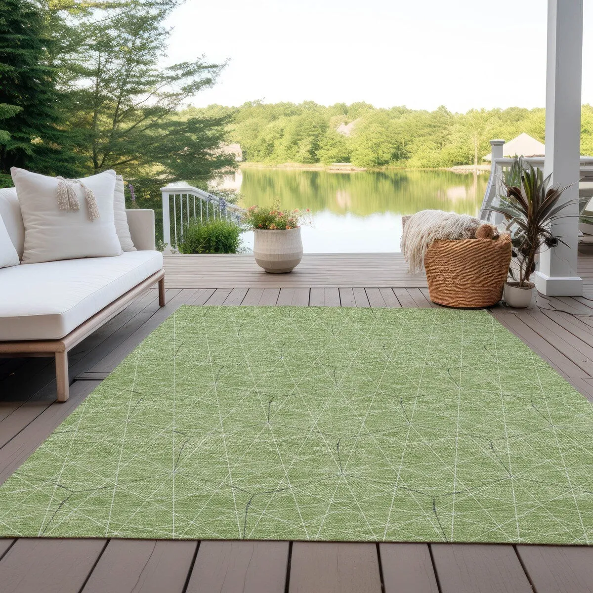 Machine Washable Indoor/ Outdoor Mosaic Geo Chantille Rug