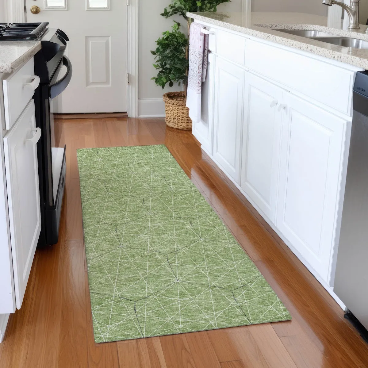Machine Washable Indoor/ Outdoor Mosaic Geo Chantille Rug