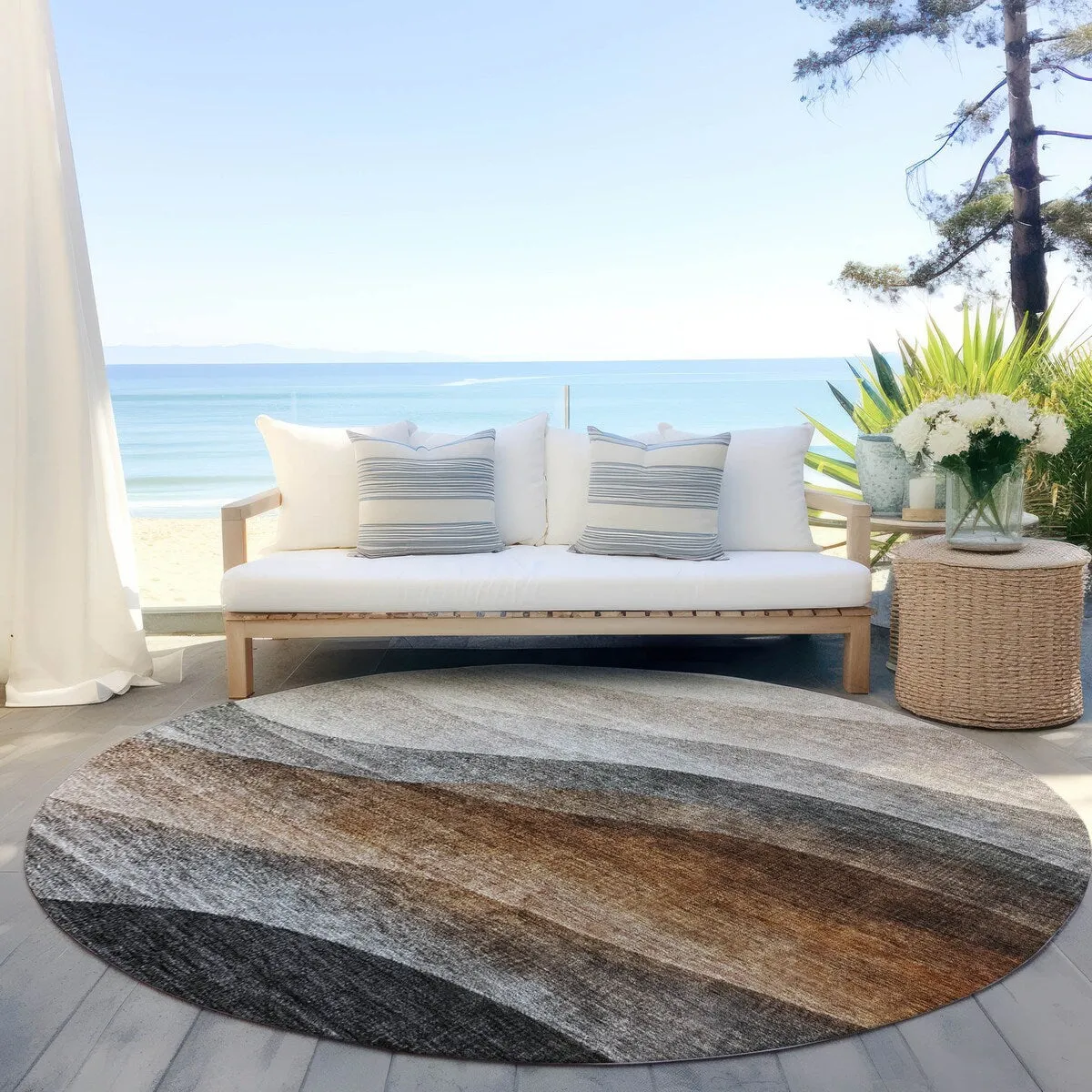 Machine Washable Indoor/ Outdoor Ombre Waves Chantille Rug