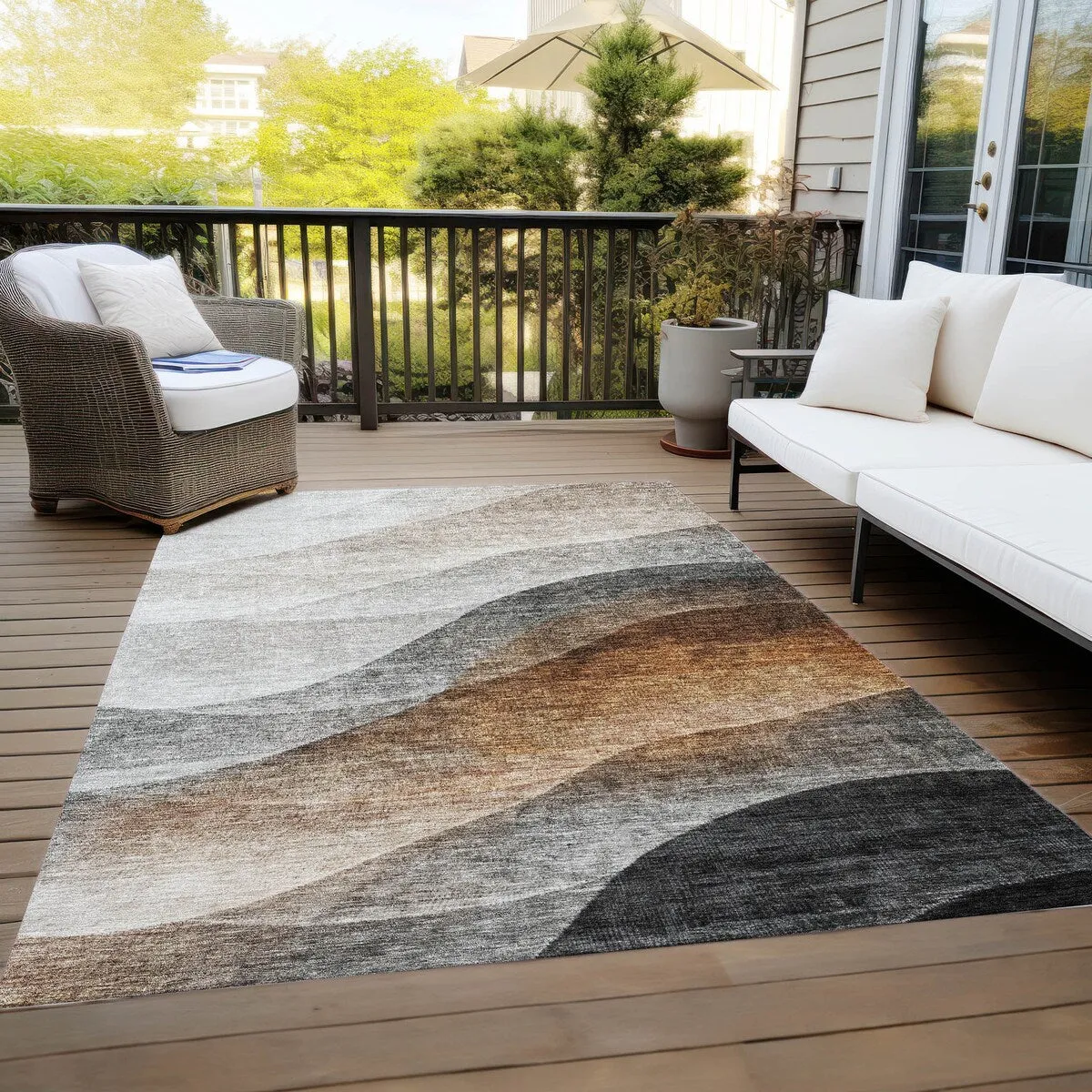 Machine Washable Indoor/ Outdoor Ombre Waves Chantille Rug