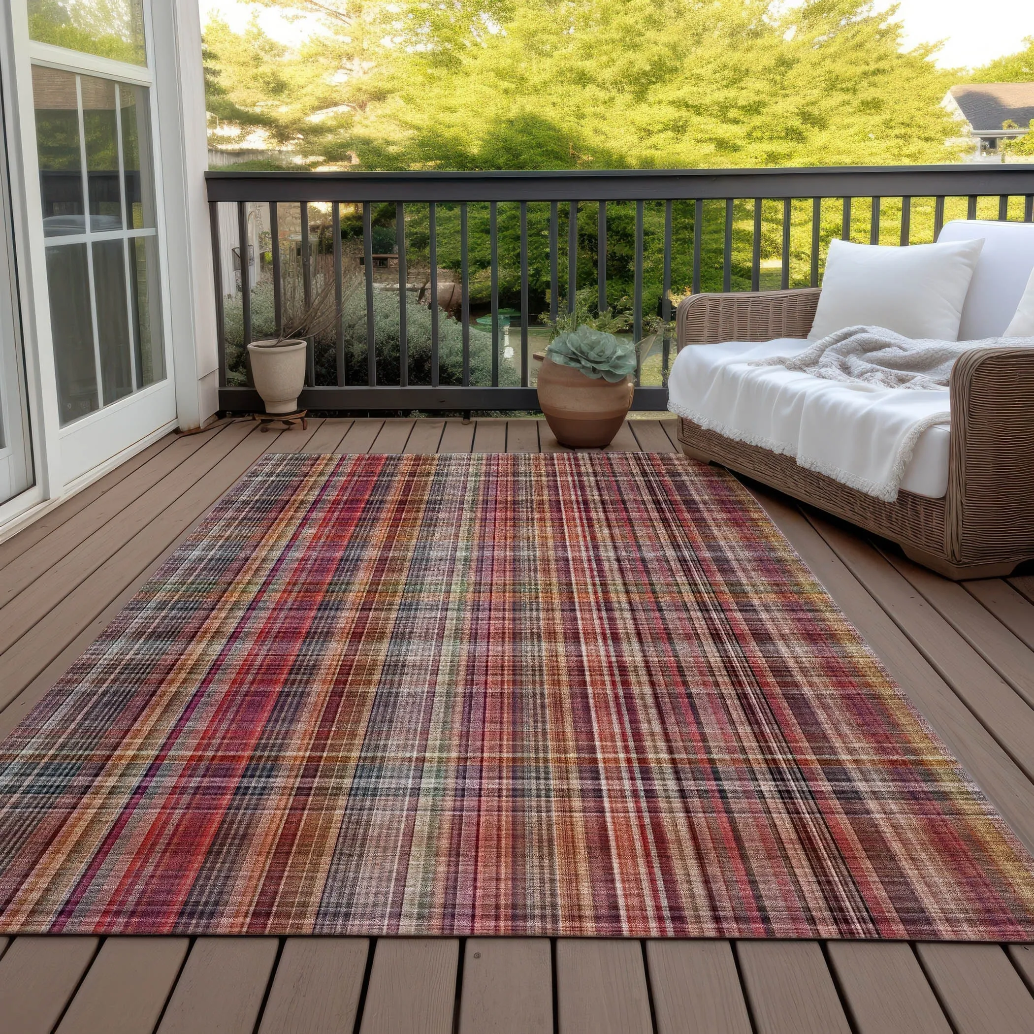 Machine Washable Indoor/ Outdoor Plaid Chantille Rug
