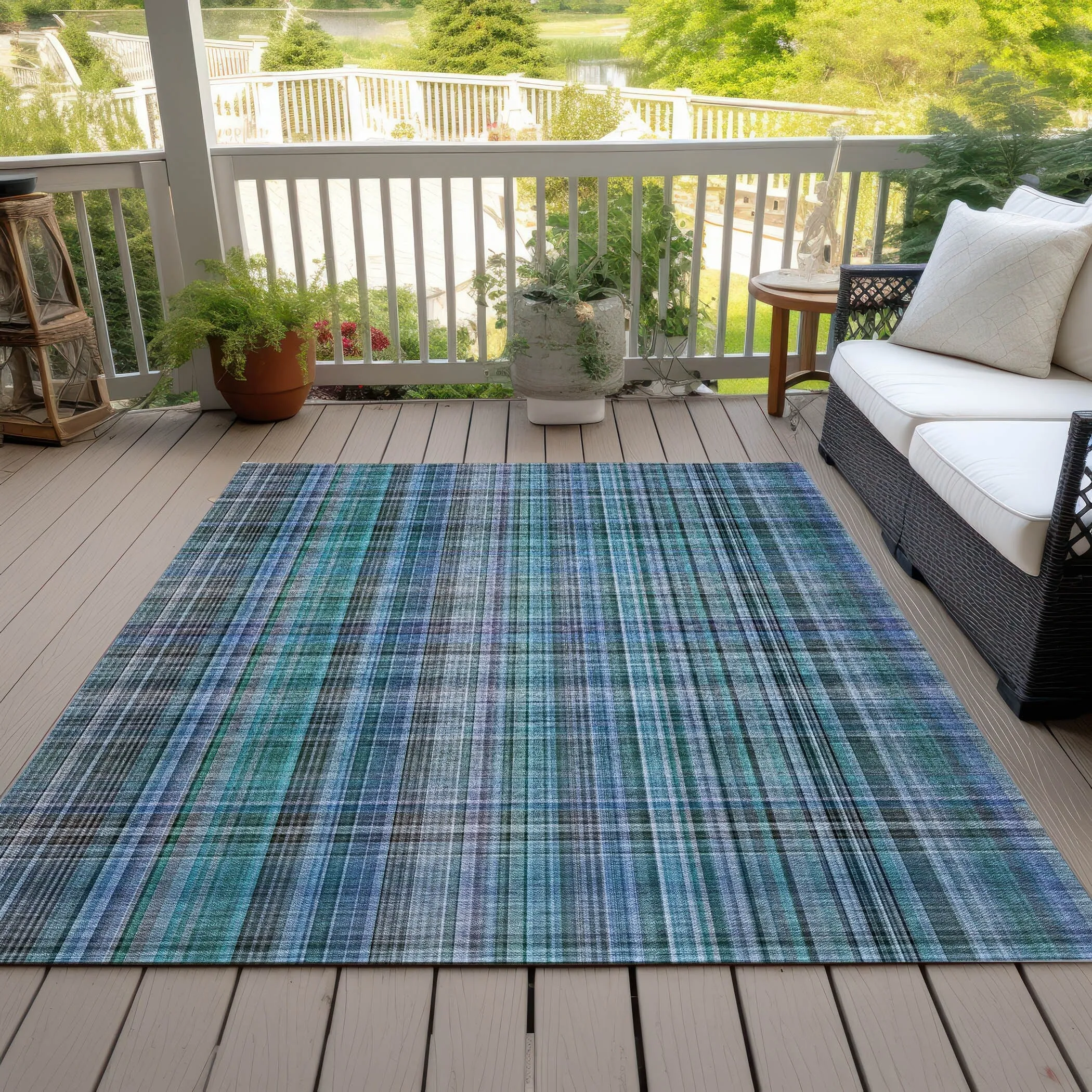 Machine Washable Indoor/ Outdoor Plaid Chantille Rug