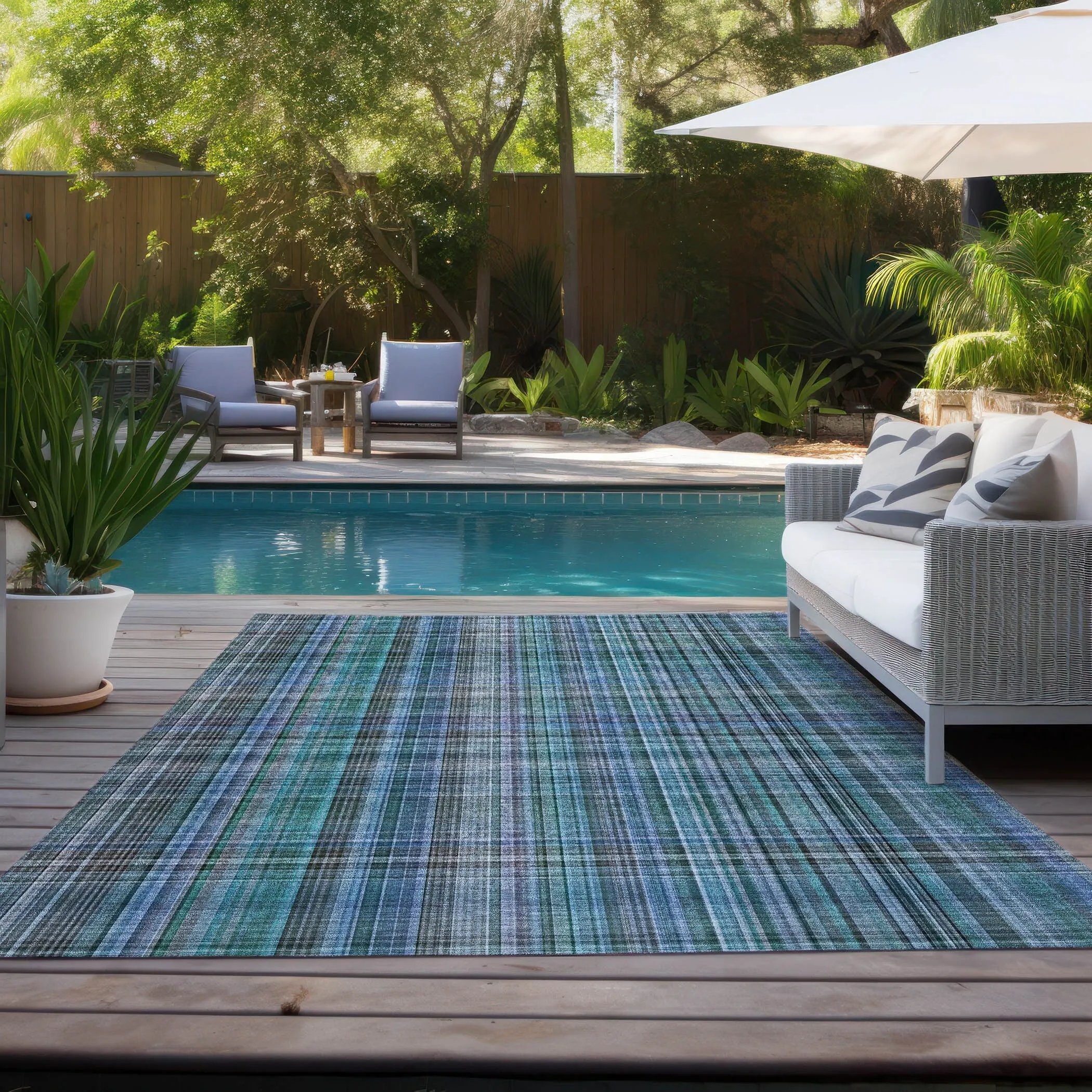 Machine Washable Indoor/ Outdoor Plaid Chantille Rug