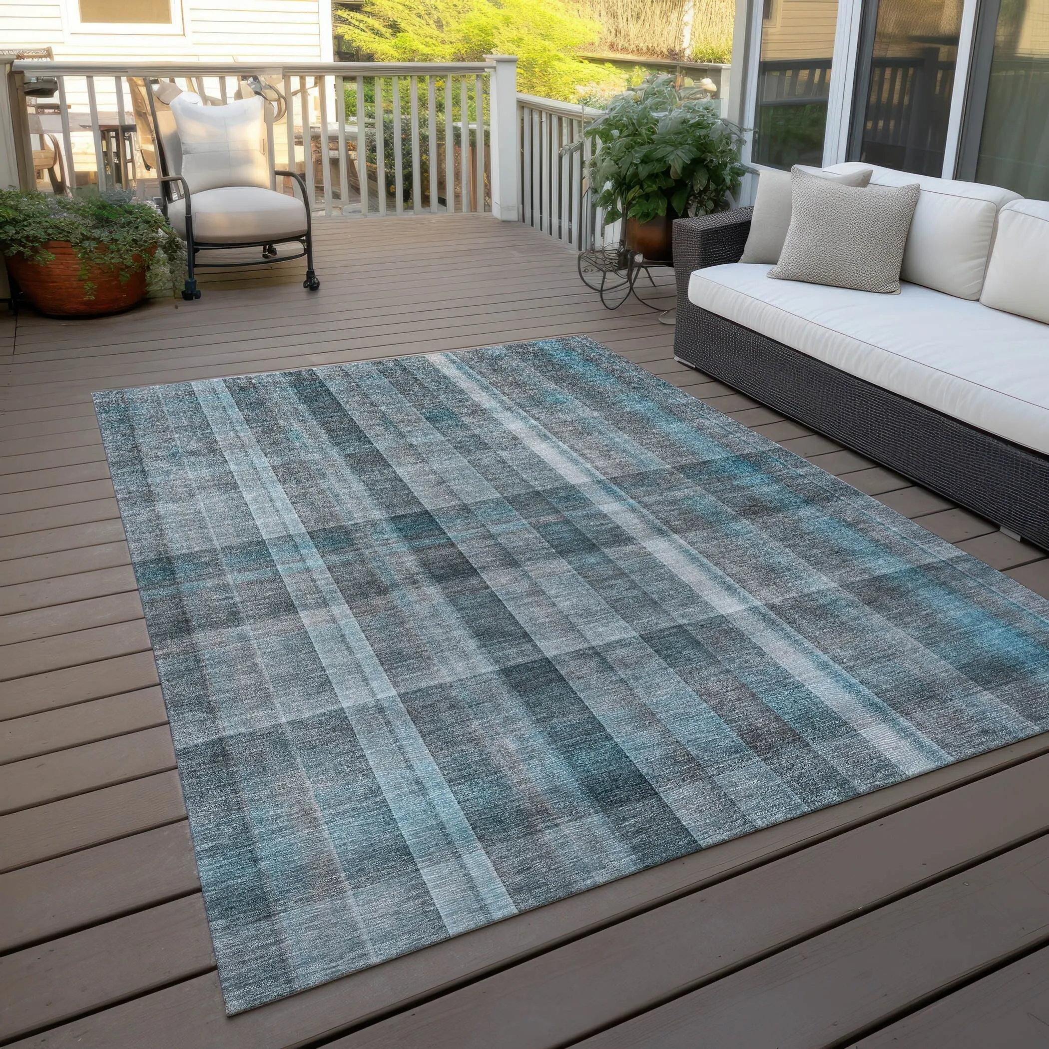 Machine Washable Indoor/ Outdoor Plaid Chantille Rug