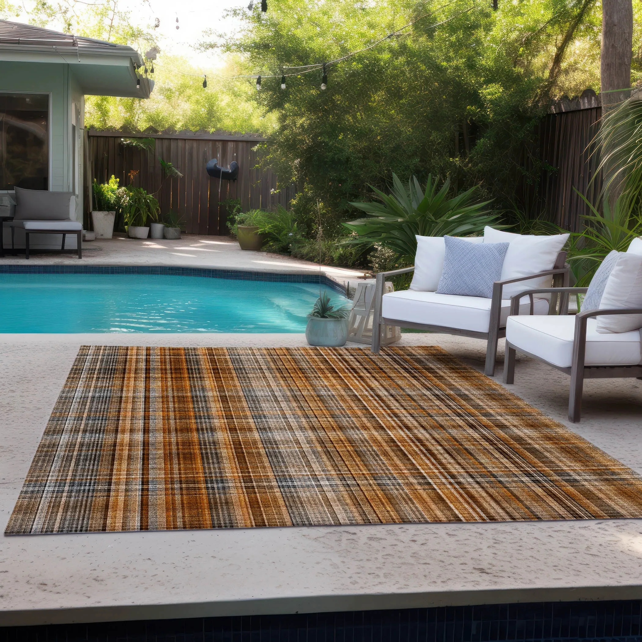 Machine Washable Indoor/ Outdoor Plaid Chantille Rug