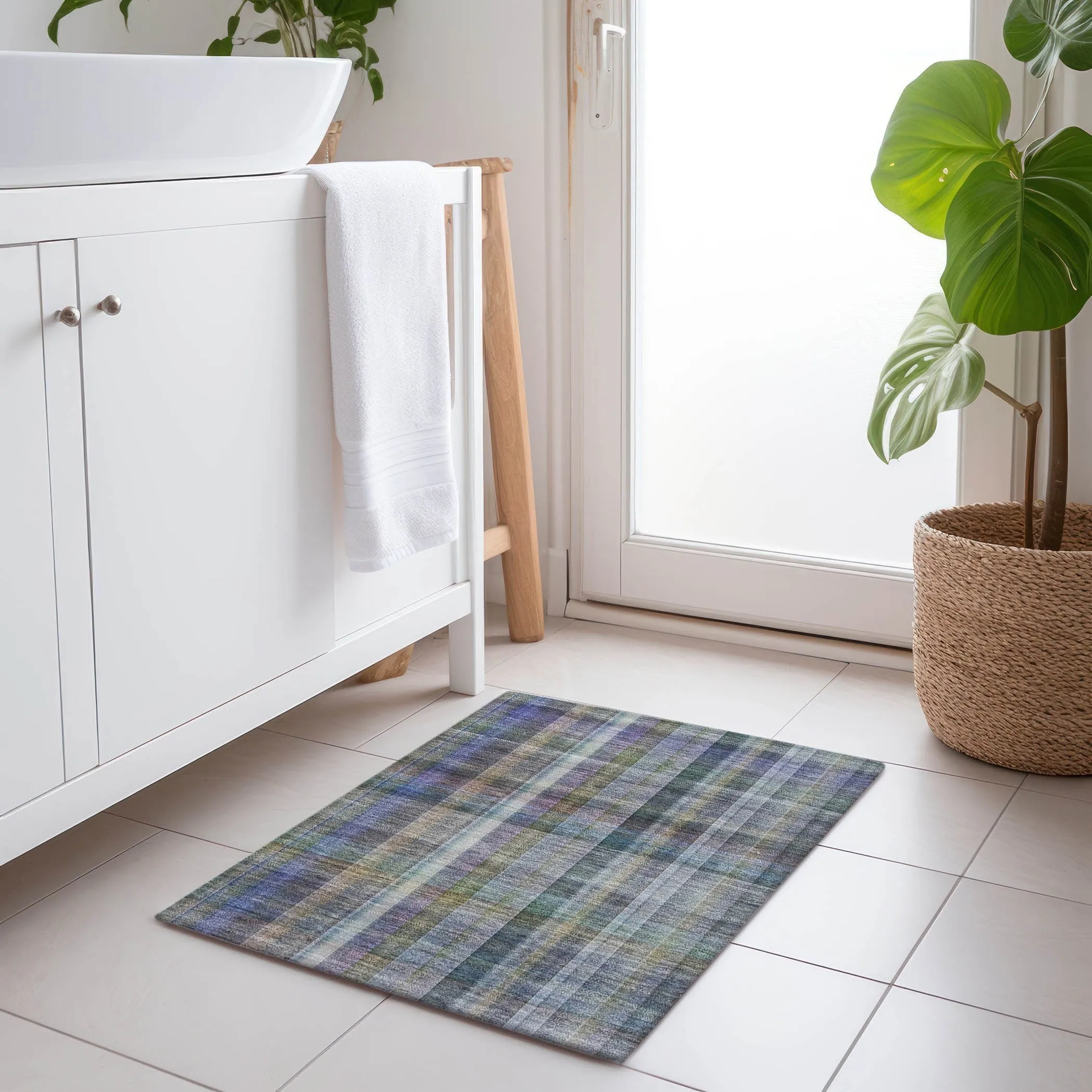 Machine Washable Indoor/ Outdoor Plaid Chantille Rug