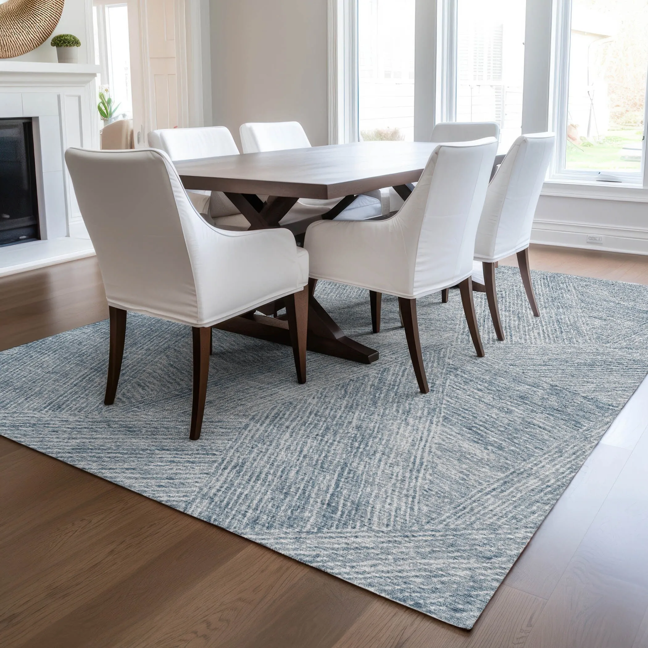 Machine Washable Indoor/ Outdoor Solid Geo Chantille Rug