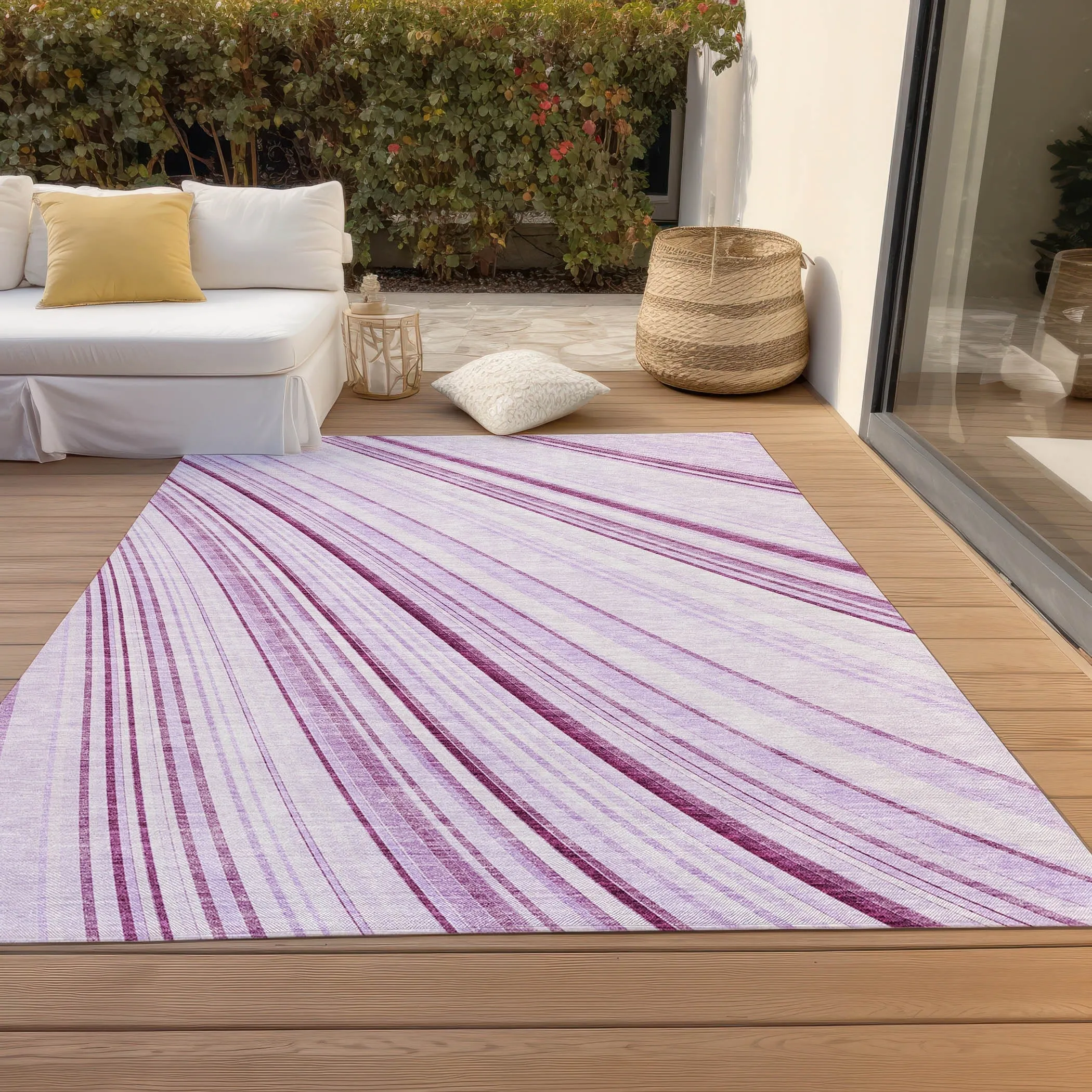Machine Washable Indoor/ Outdoor Stripe Wave Chantille Rug