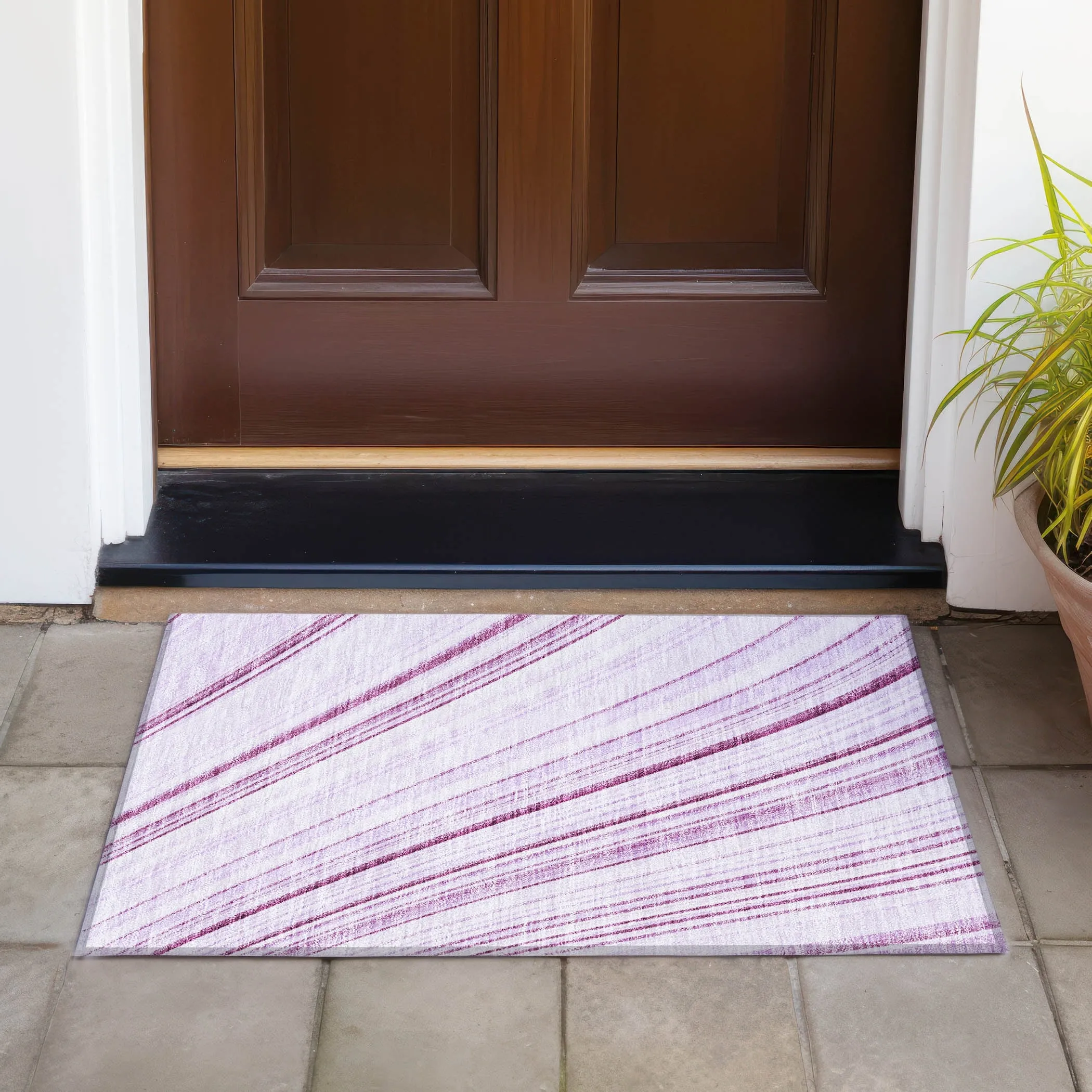 Machine Washable Indoor/ Outdoor Stripe Wave Chantille Rug