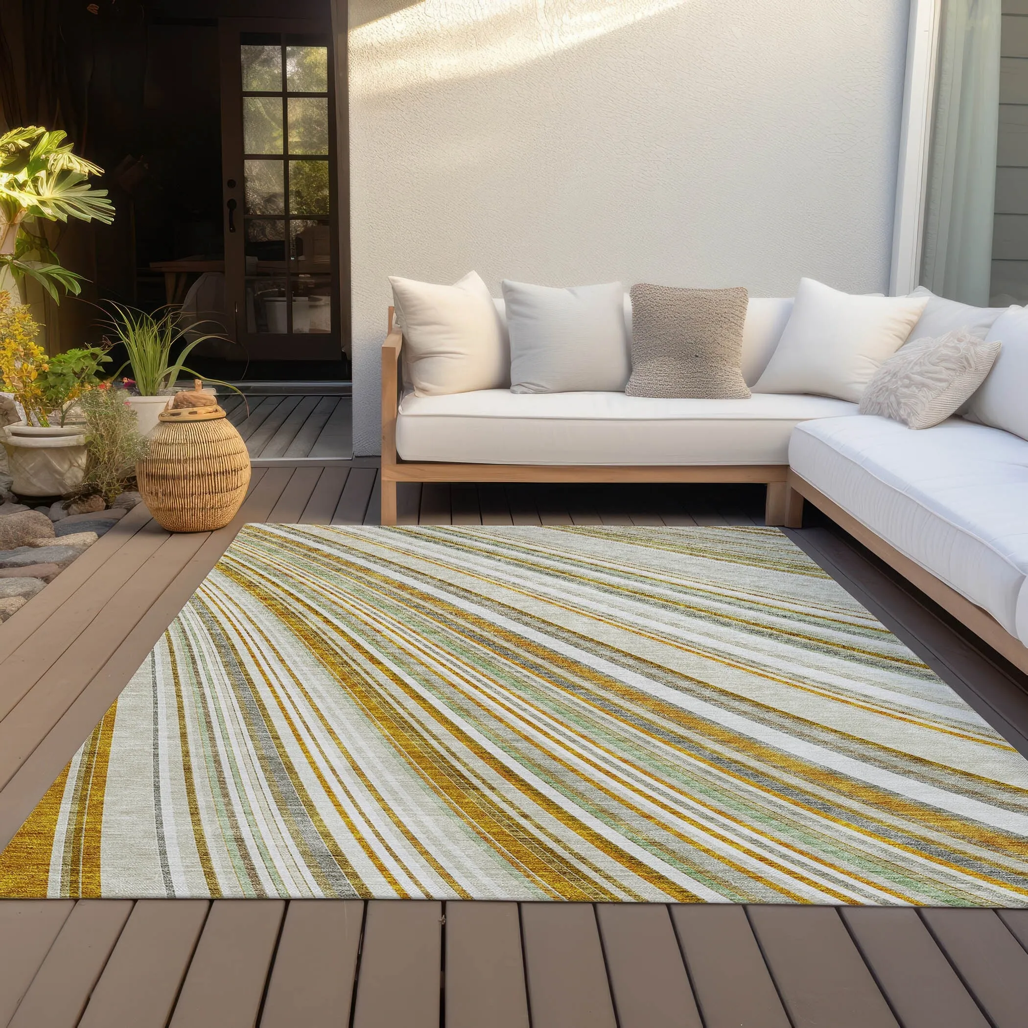 Machine Washable Indoor/ Outdoor Stripe Wave Chantille Rug