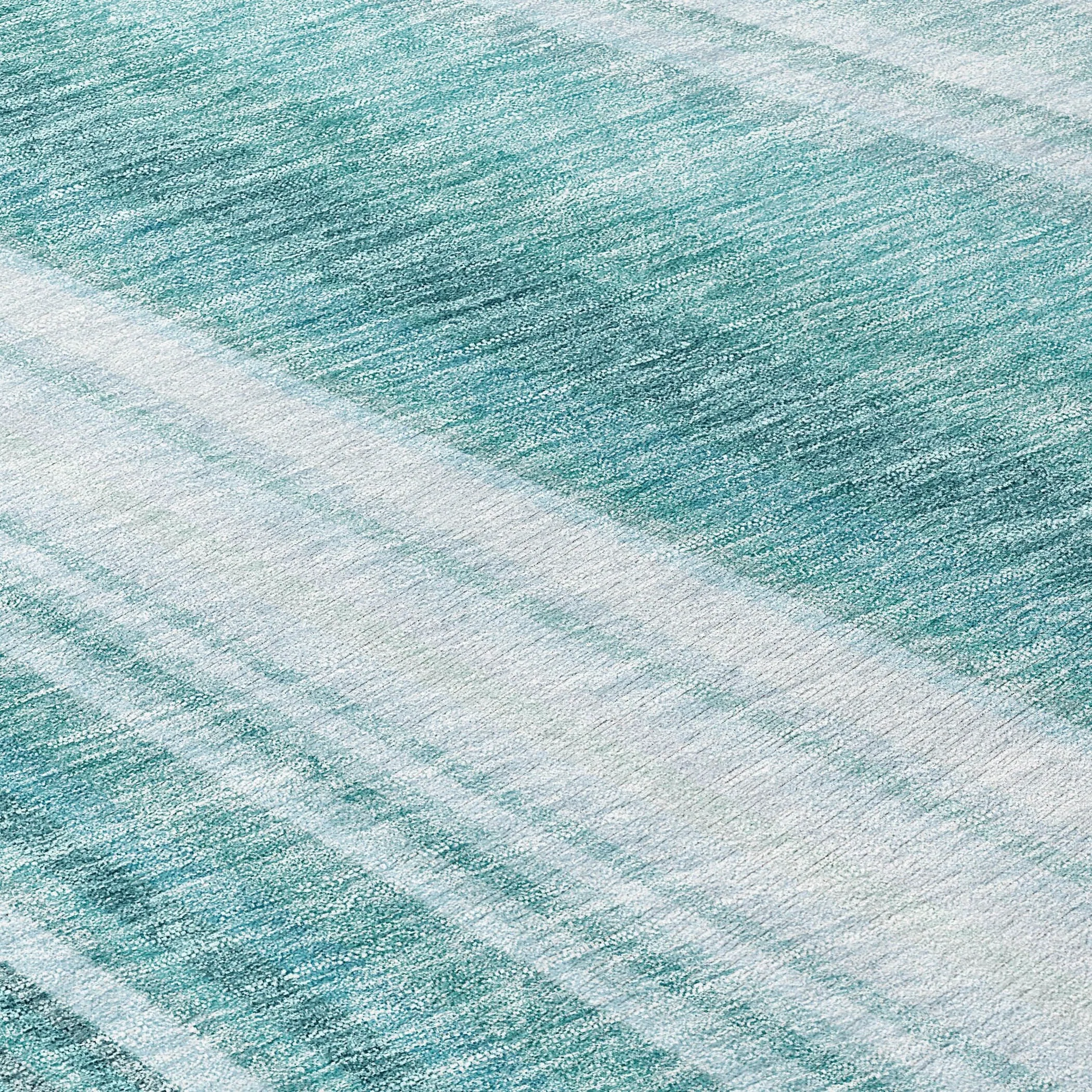 Machine Washable Indoor/ Outdoor Stripe Wave Chantille Rug