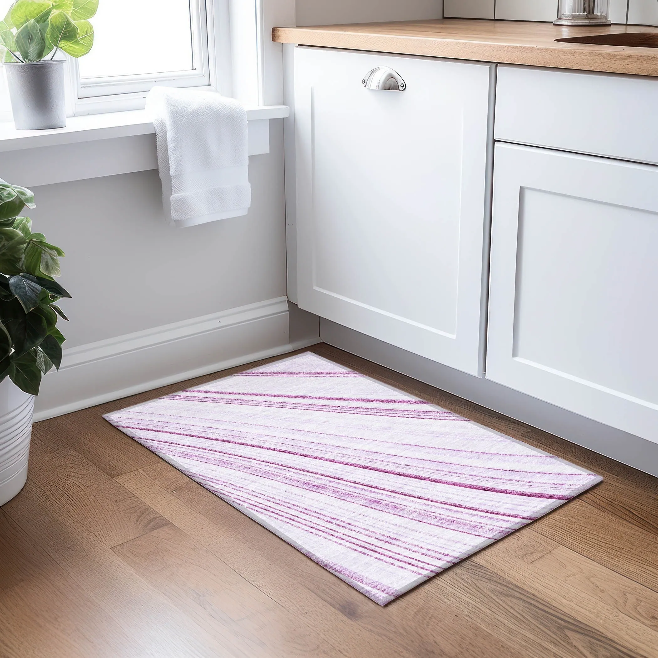 Machine Washable Indoor/ Outdoor Stripe Wave Chantille Rug