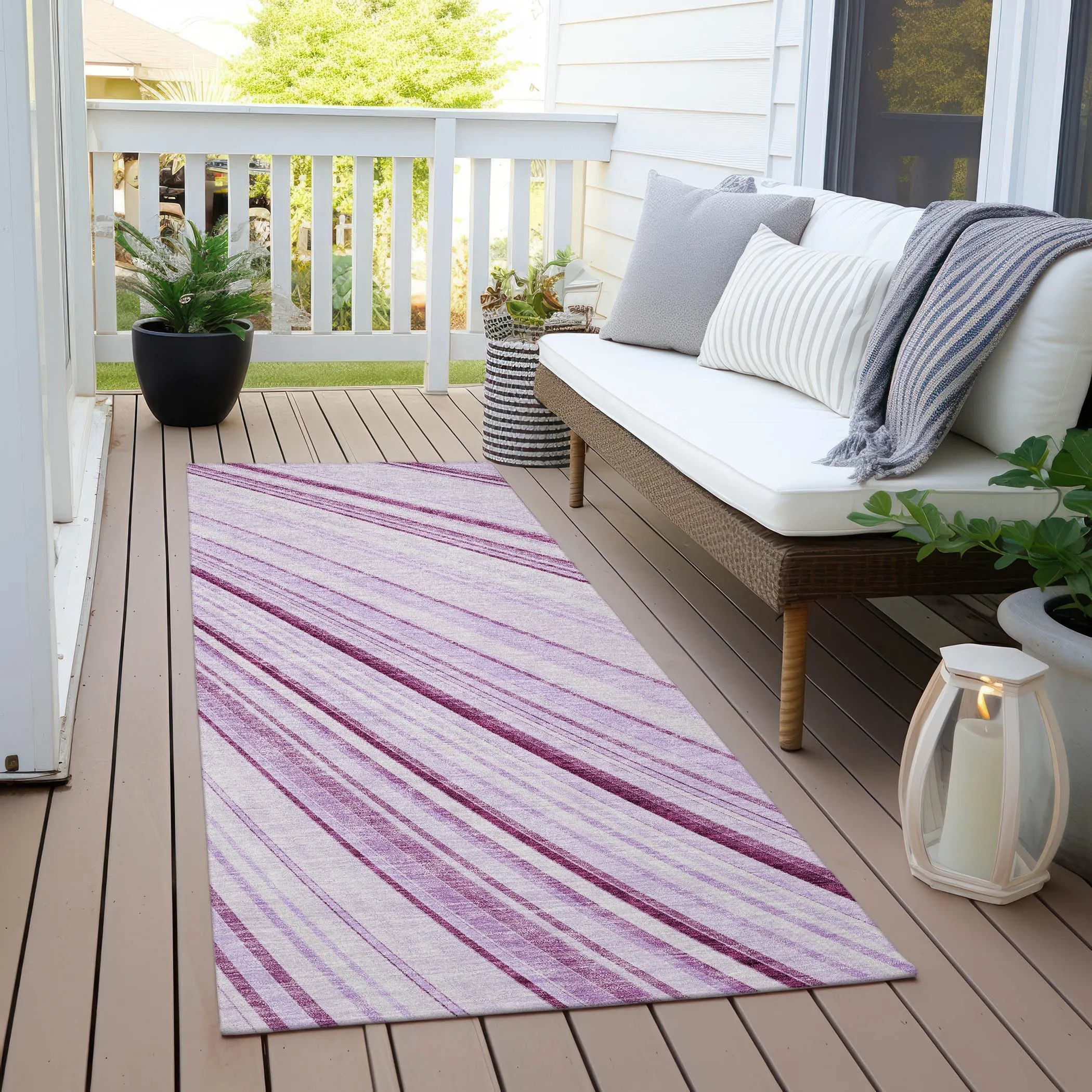 Machine Washable Indoor/ Outdoor Stripe Wave Chantille Rug