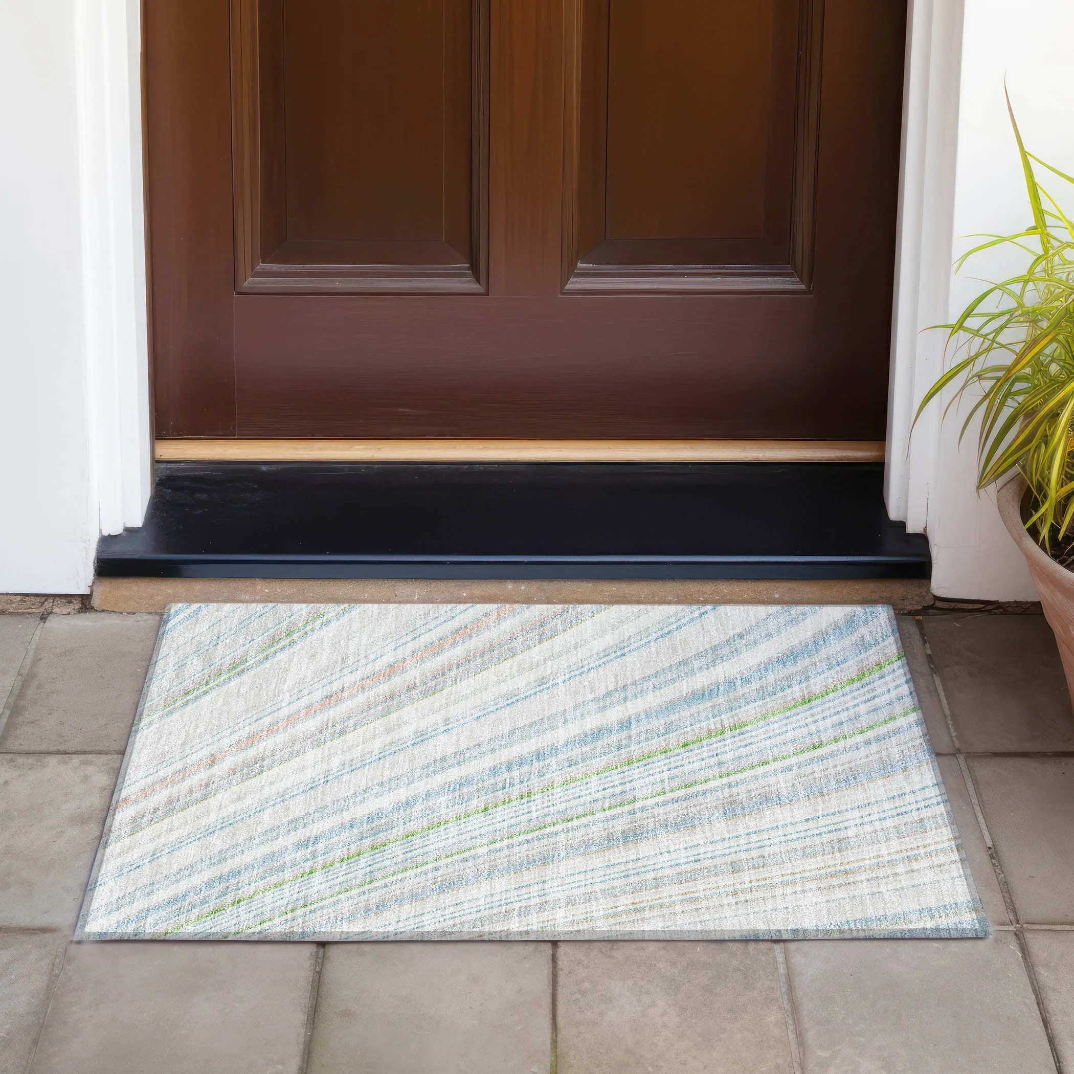 Machine Washable Indoor/ Outdoor Stripe Wave Chantille Rug