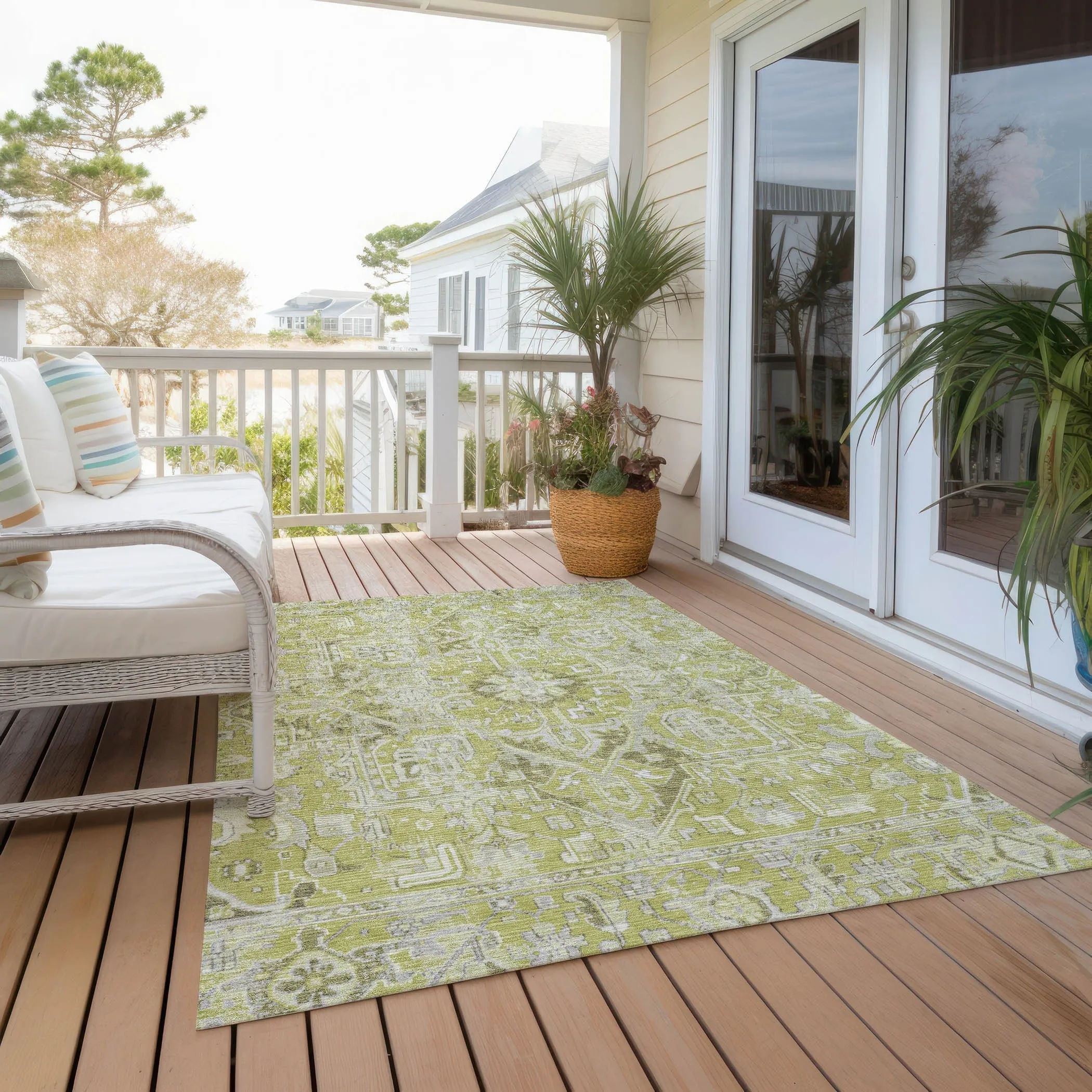 Machine Washable Indoor/ Outdoor Traditional Boho Chantille Rug