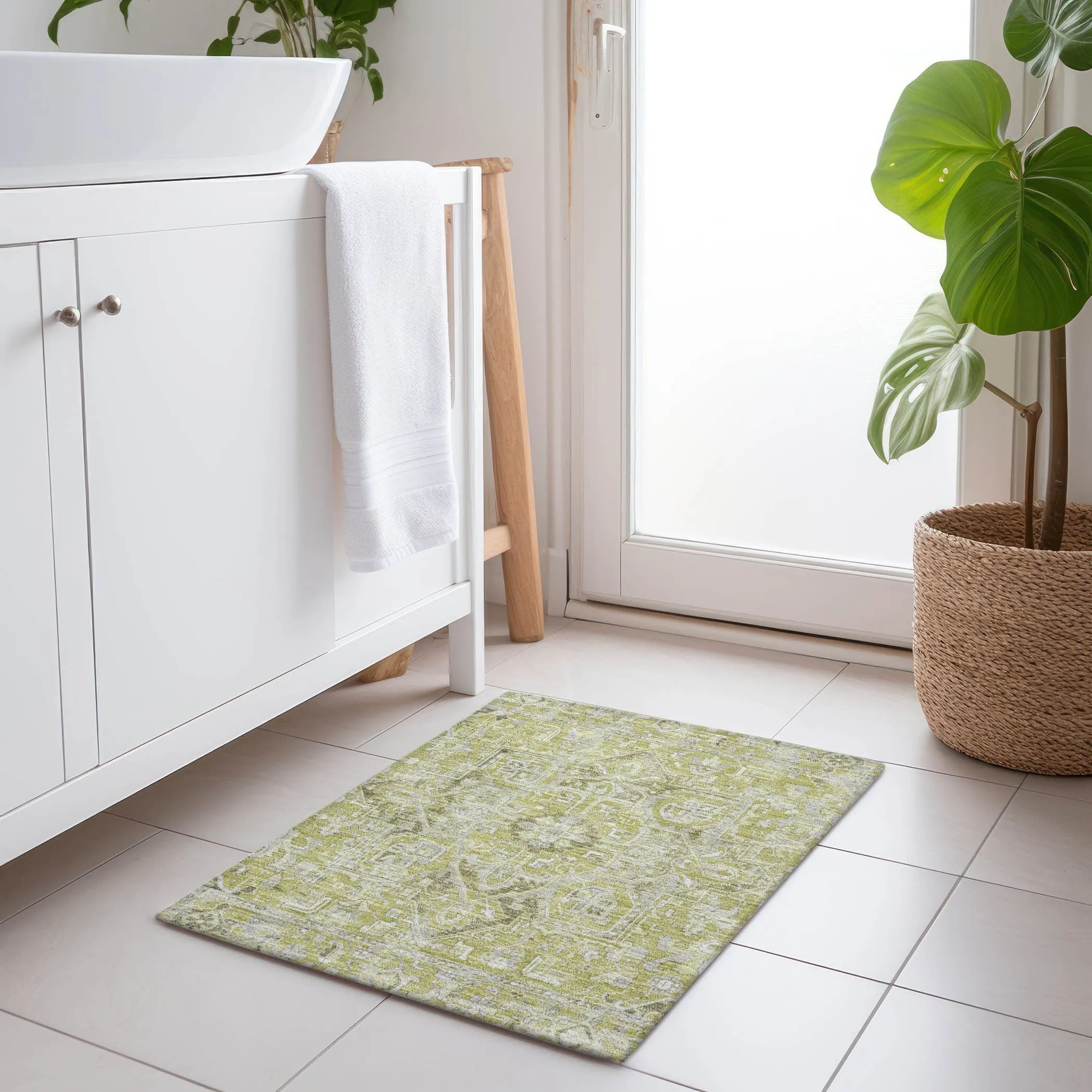 Machine Washable Indoor/ Outdoor Traditional Boho Chantille Rug