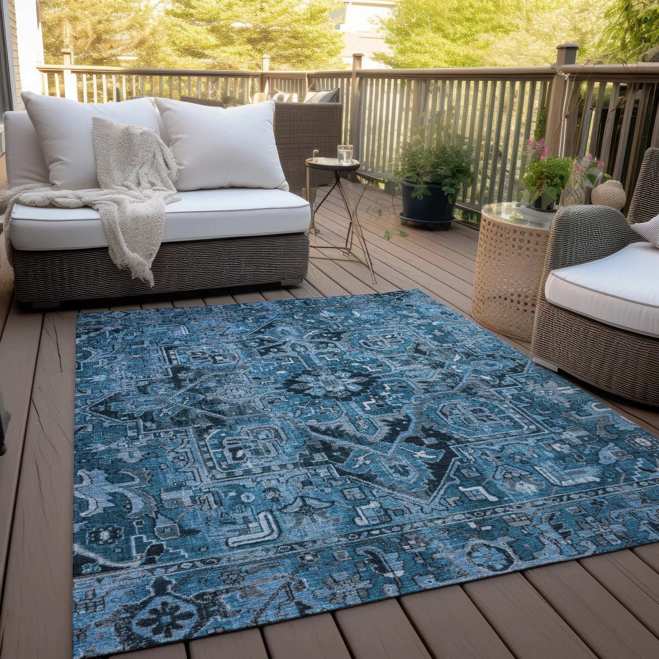 Machine Washable Indoor/ Outdoor Traditional Boho Chantille Rug