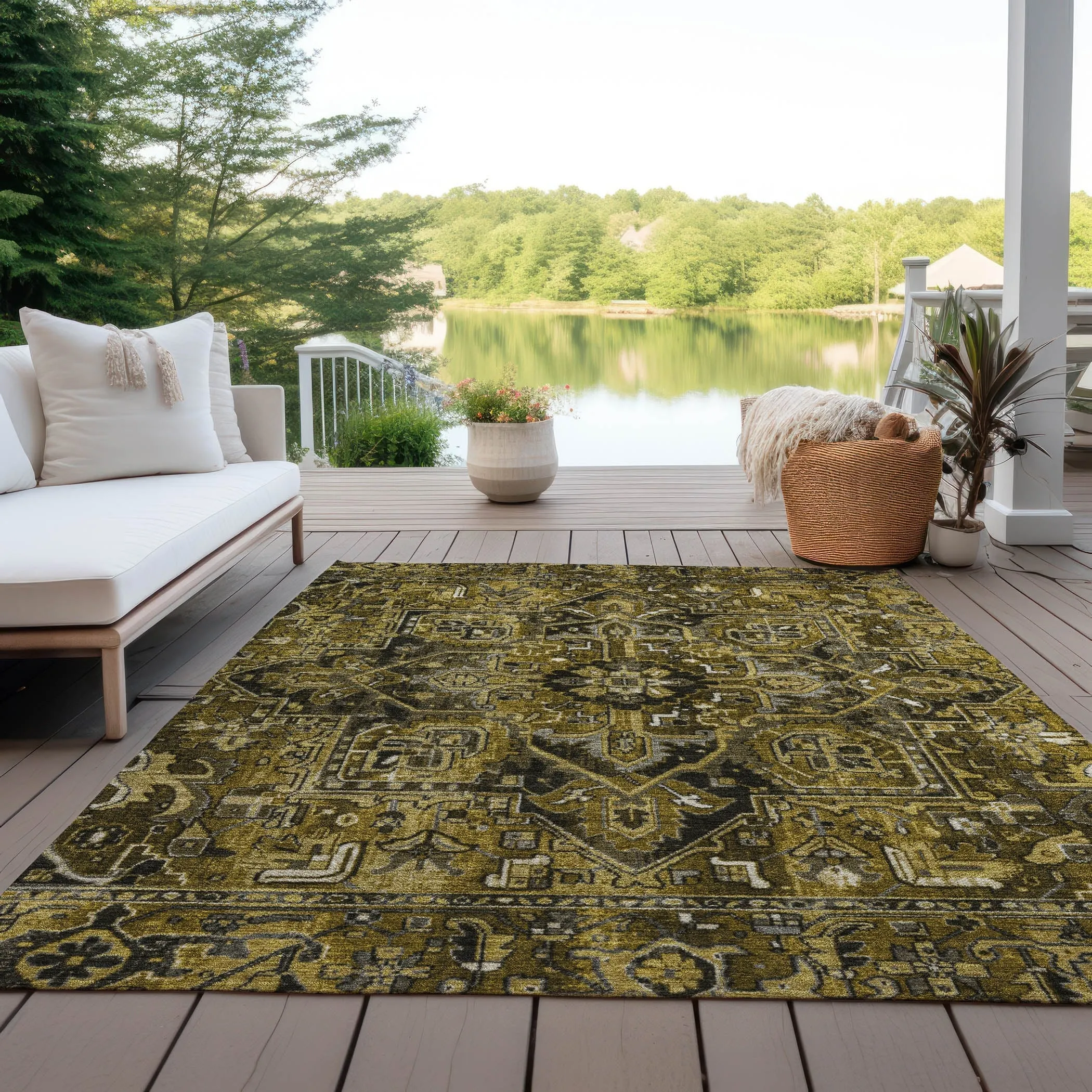 Machine Washable Indoor/ Outdoor Traditional Boho Chantille Rug
