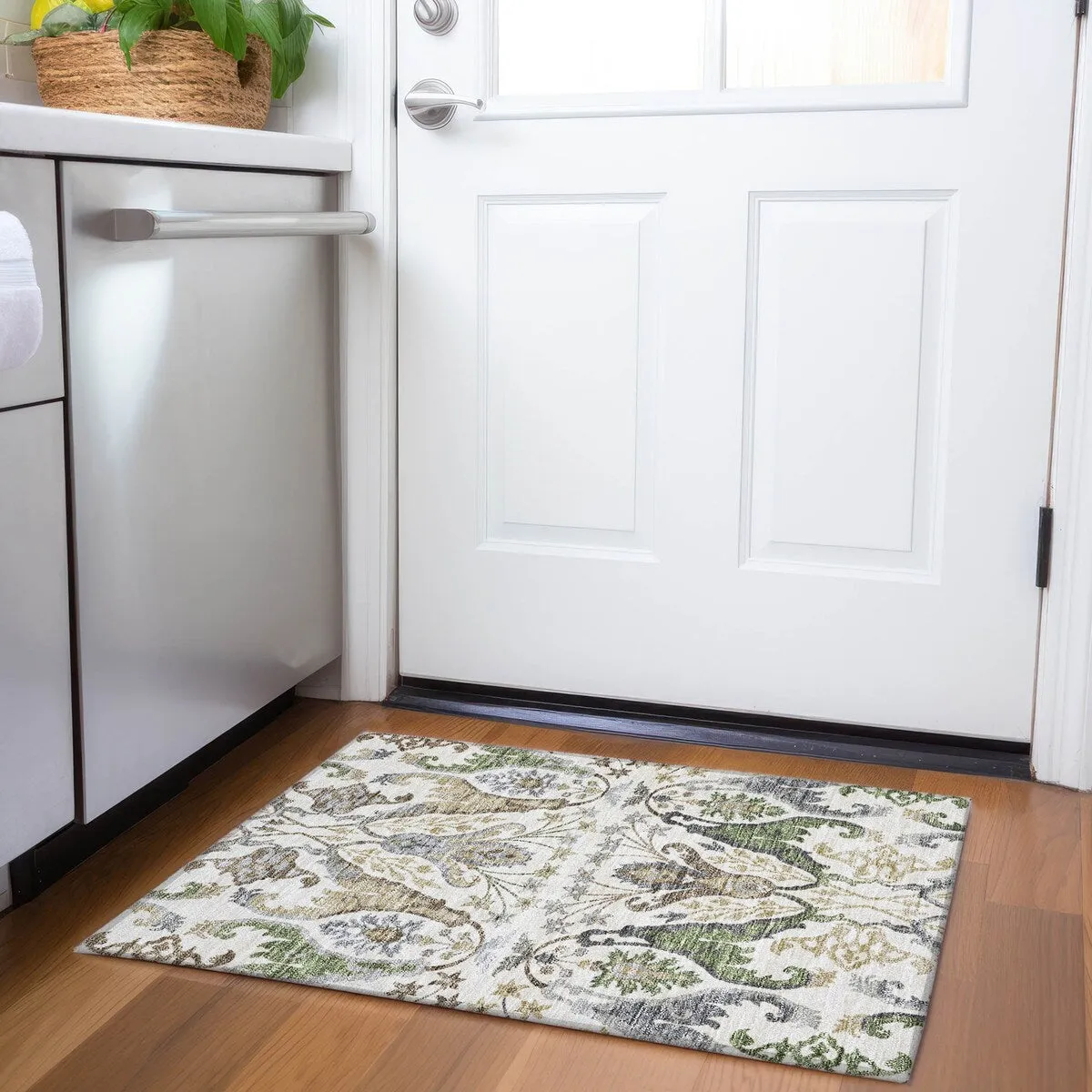 Machine Washable Indoor/ Outdoor Traditional Craftsman Chantille Rug